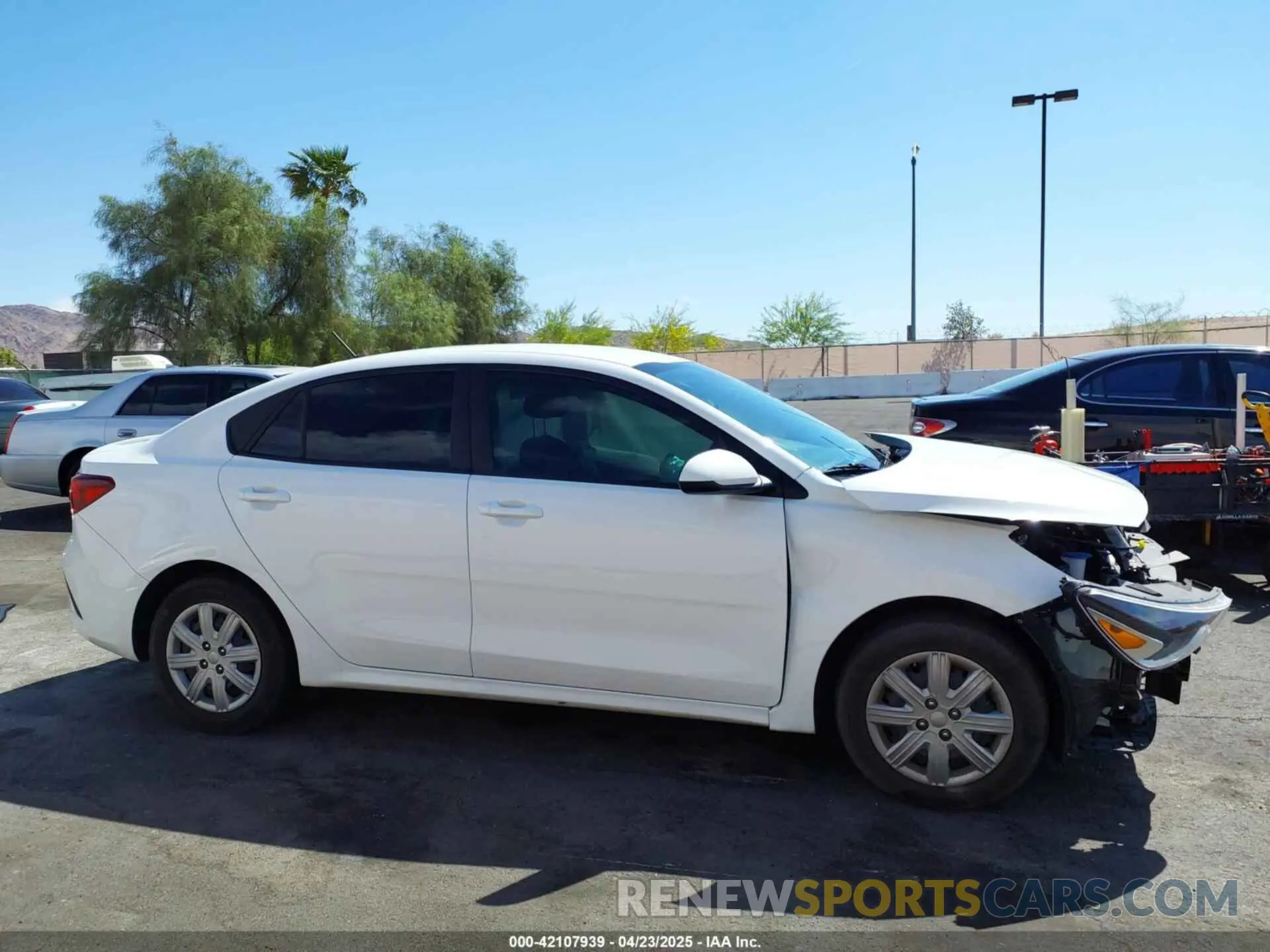 14 fotografías del automóvil dañado 3KPA24ADXPE557975 KIA RIO 2023