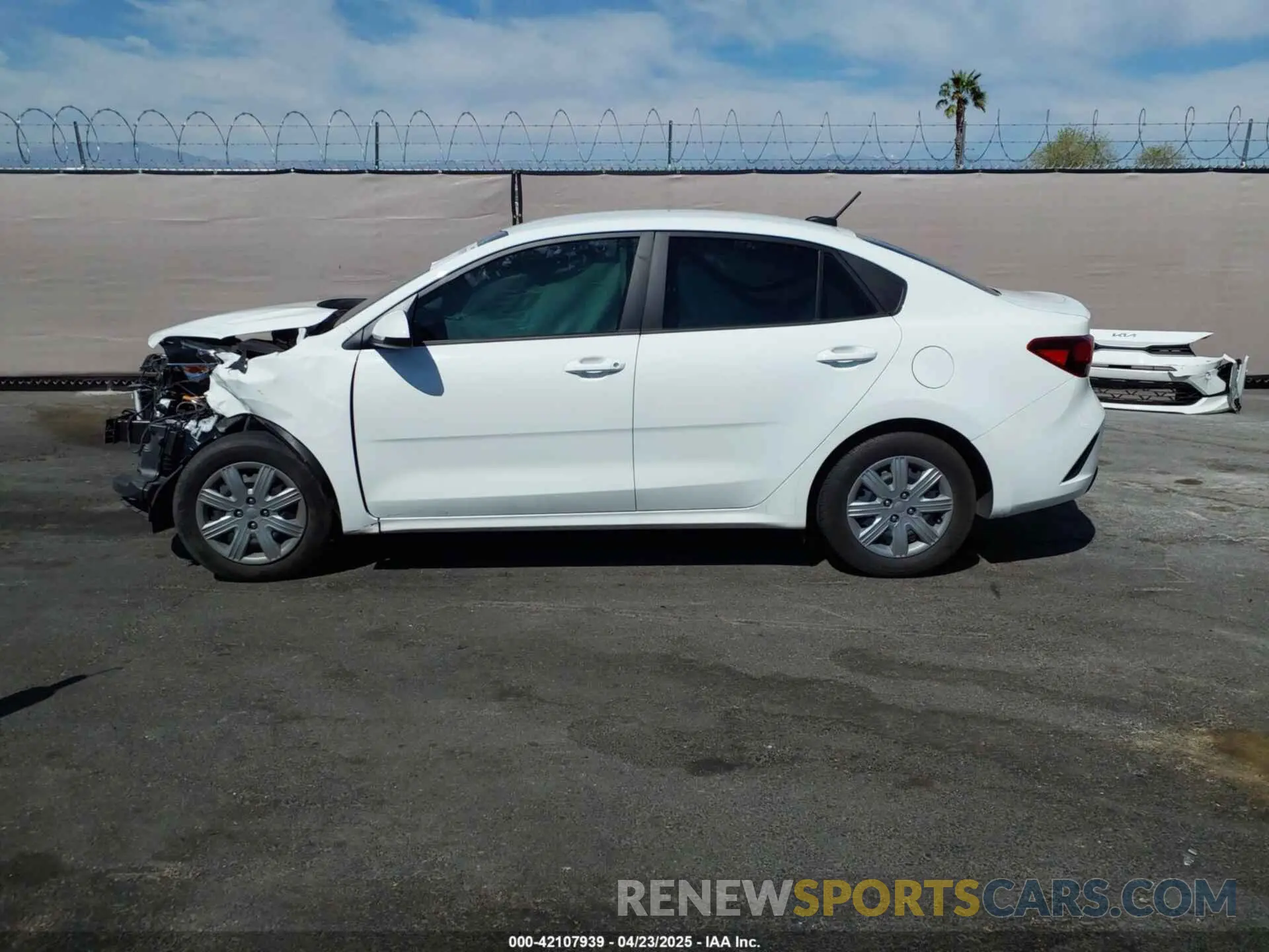 15 fotografías del automóvil dañado 3KPA24ADXPE557975 KIA RIO 2023