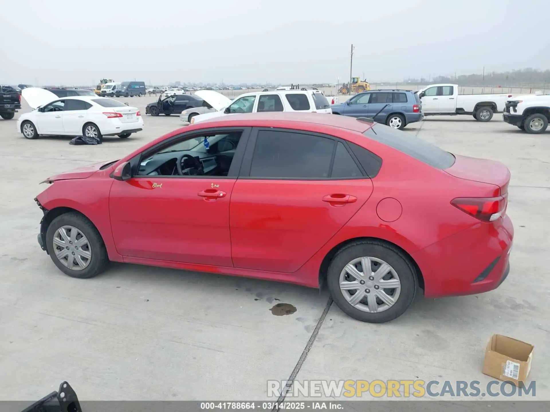 15 fotografías del automóvil dañado 3KPA24ADXPE607807 KIA RIO 2023