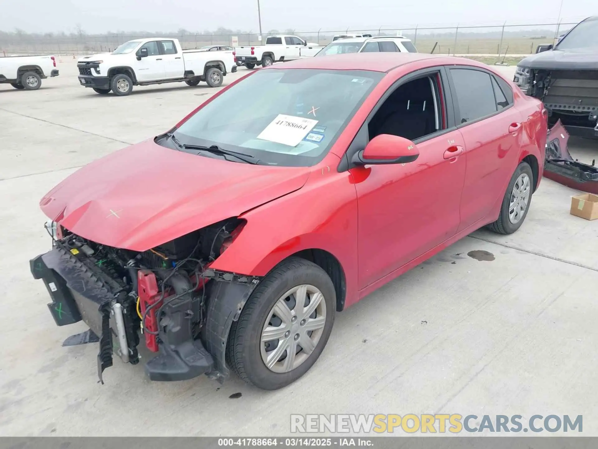 2 fotografías del automóvil dañado 3KPA24ADXPE607807 KIA RIO 2023
