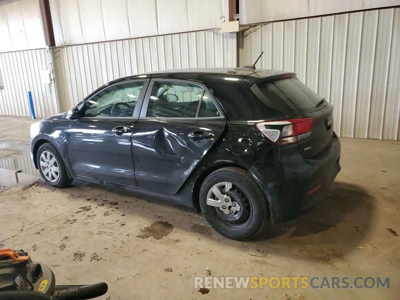 2 fotografías del automóvil dañado 3KPA25AD0PE554864 KIA RIO 2023