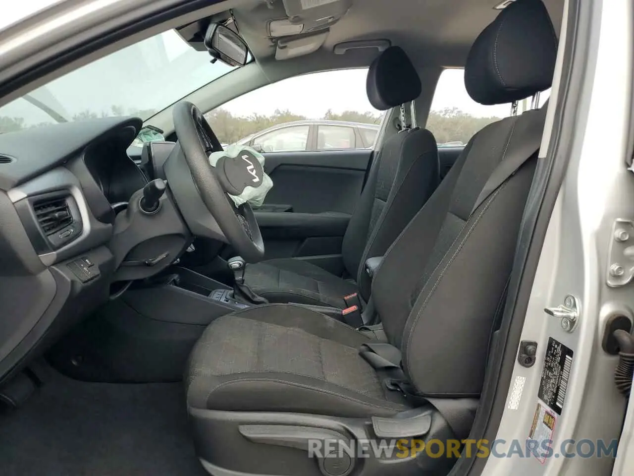 7 fotografías del automóvil dañado 3KPA25ADXPE625990 KIA RIO 2023