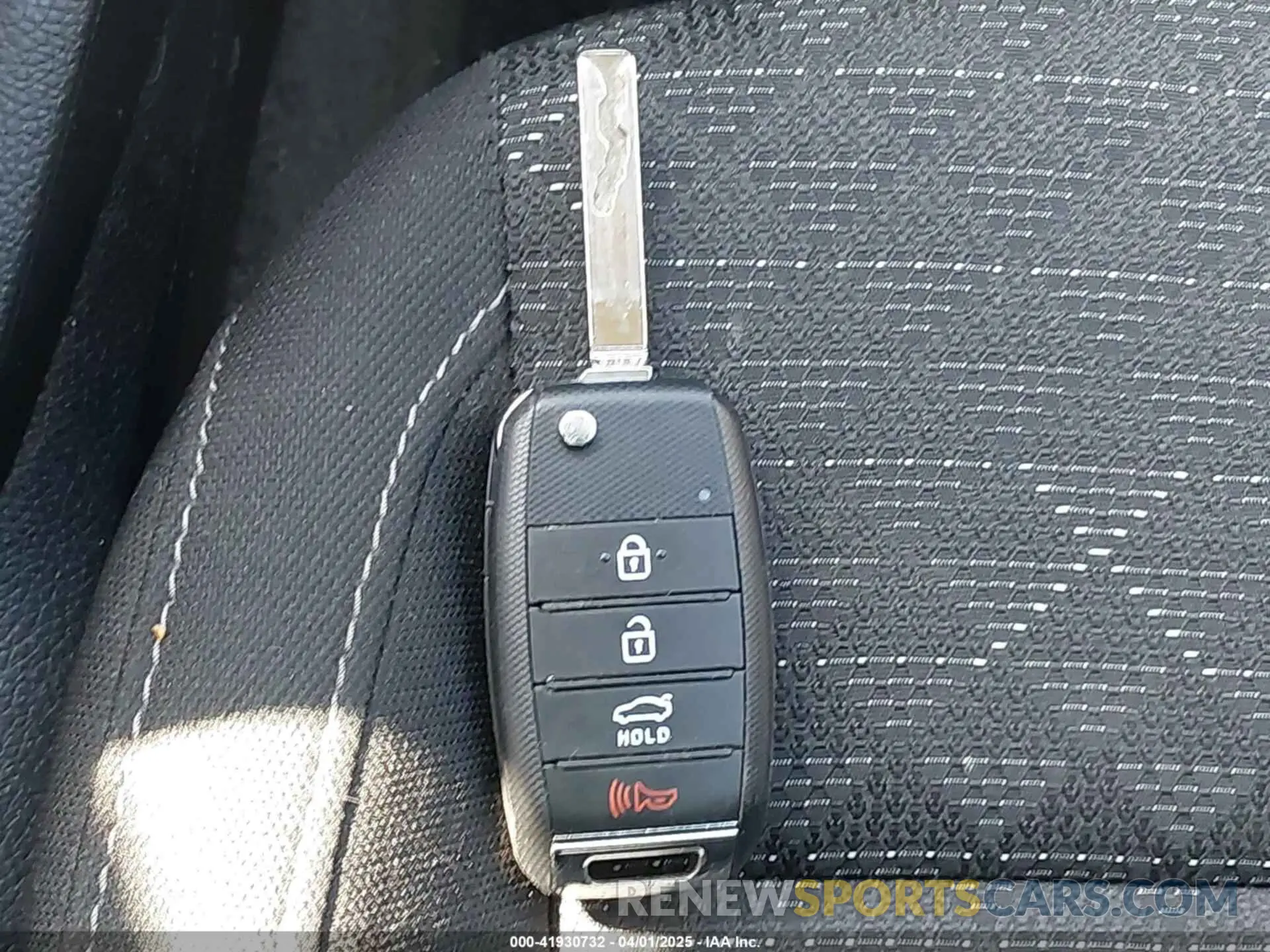 11 fotografías del automóvil dañado 3KPA25AB5KE188889 KIA RIO 5-DOOR 2019