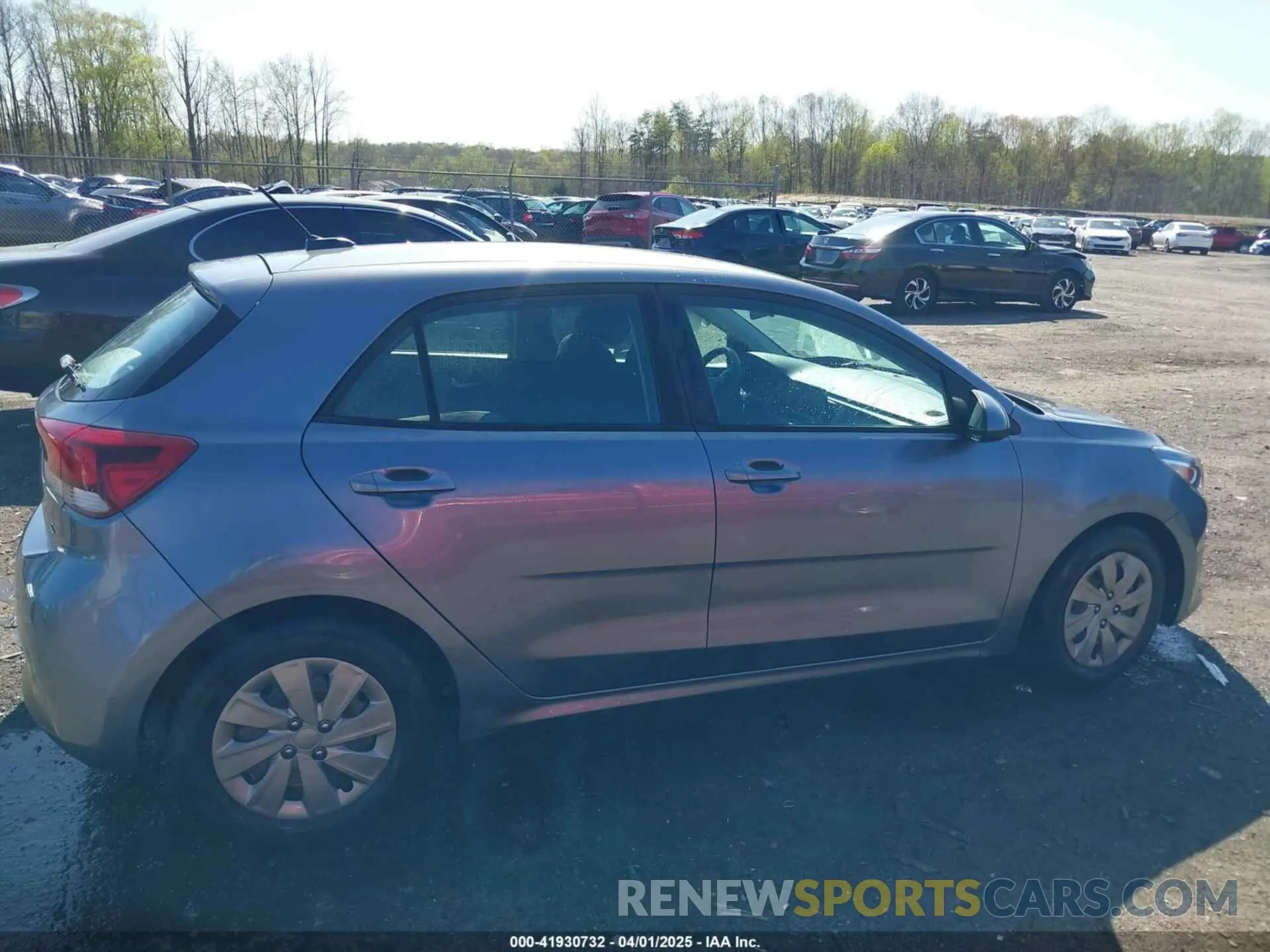 14 fotografías del automóvil dañado 3KPA25AB5KE188889 KIA RIO 5-DOOR 2019