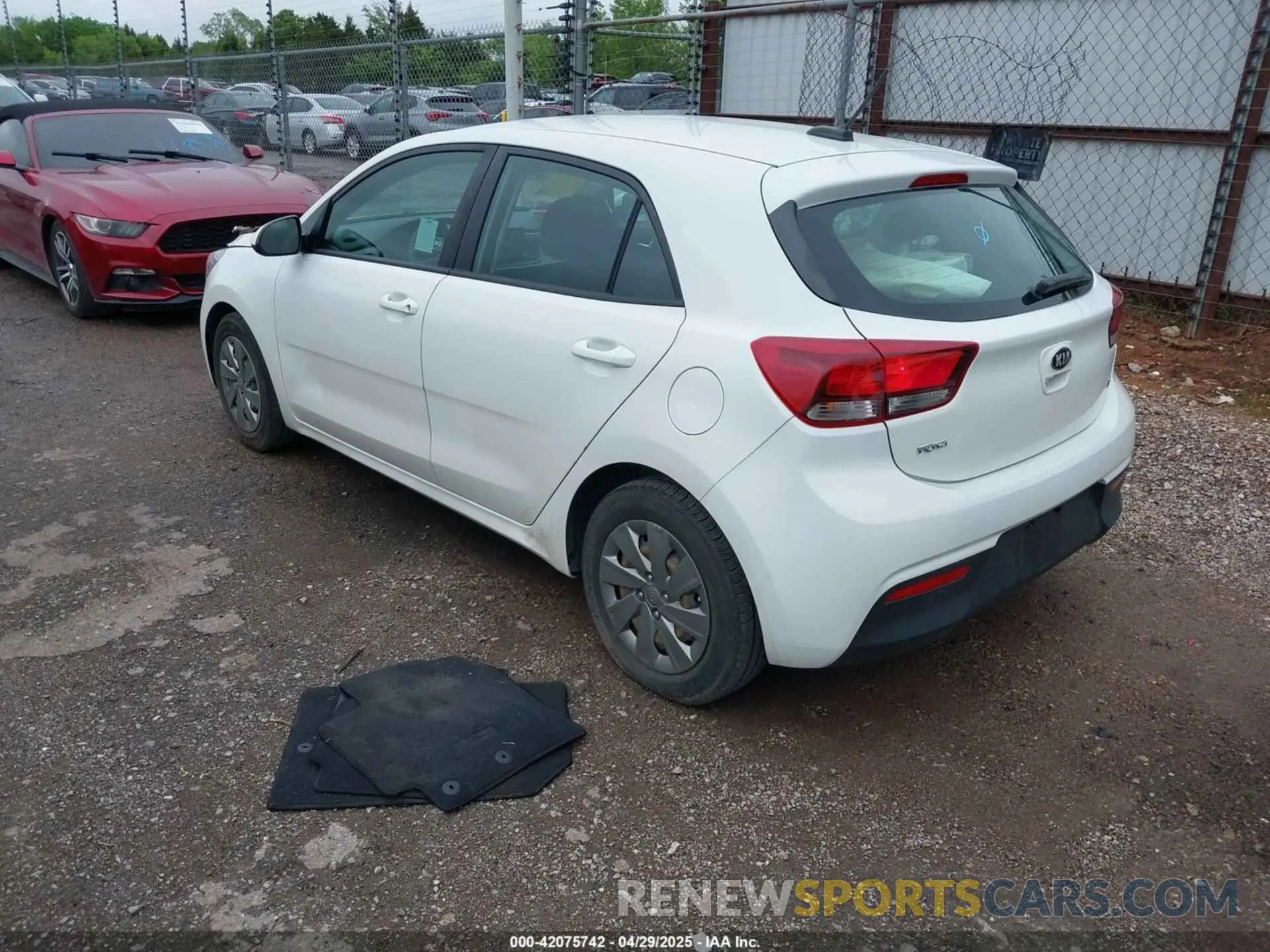 3 fotografías del automóvil dañado 3KPA25AD0LE277224 KIA RIO 5-DOOR 2020