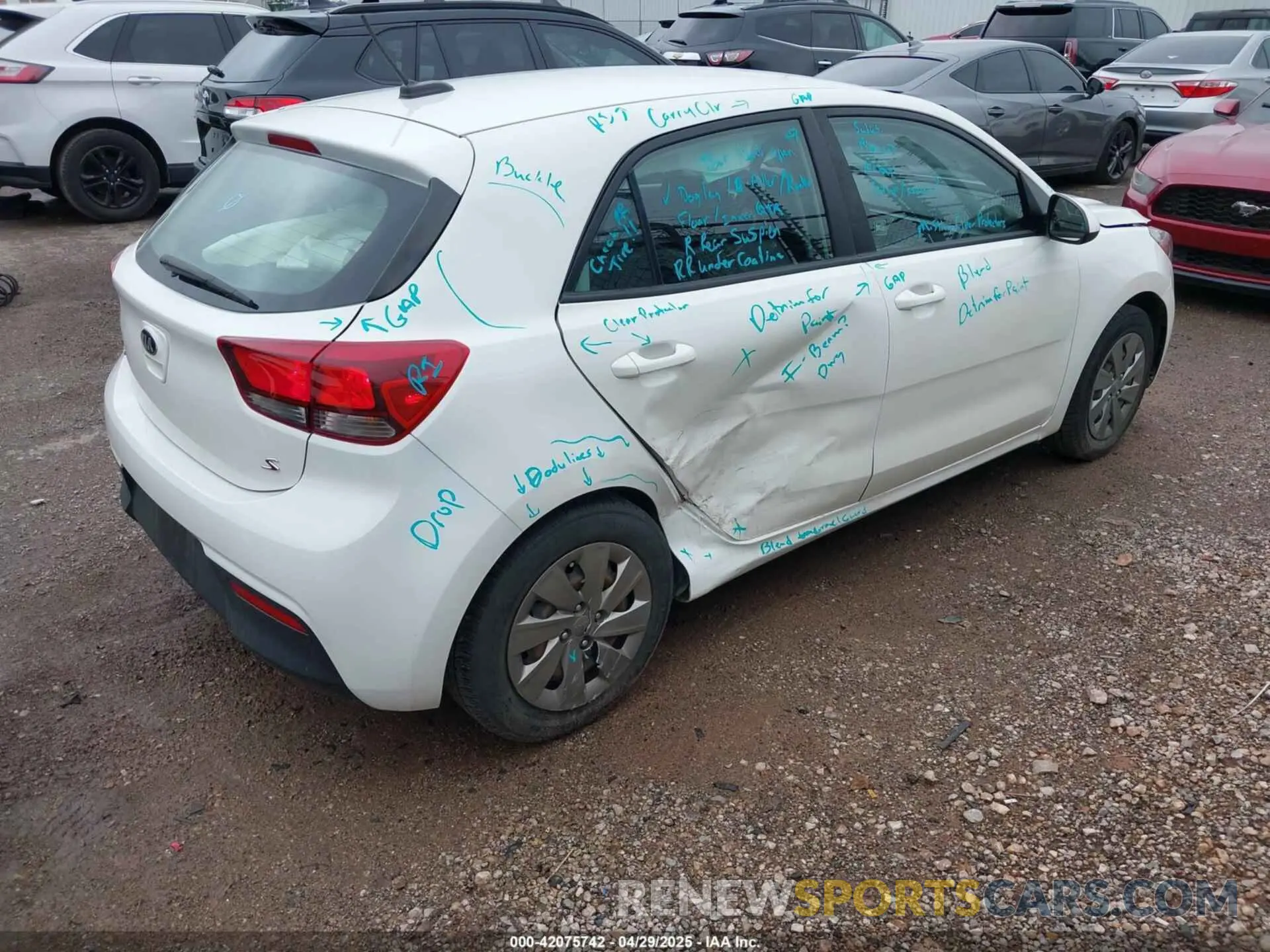 4 fotografías del automóvil dañado 3KPA25AD0LE277224 KIA RIO 5-DOOR 2020