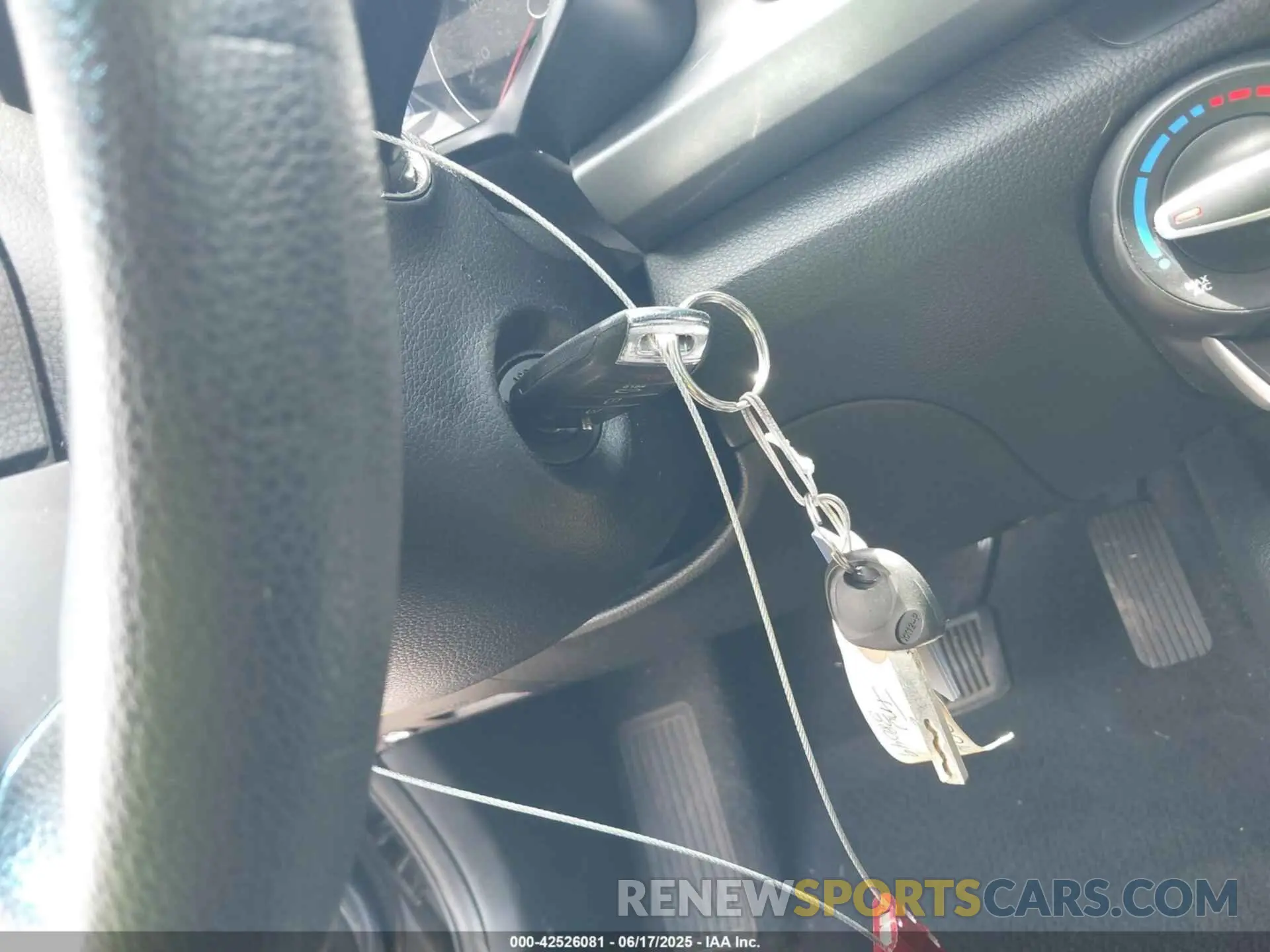 11 fotografías del automóvil dañado 3KPA25AD6LE322196 KIA RIO 5-DOOR 2020