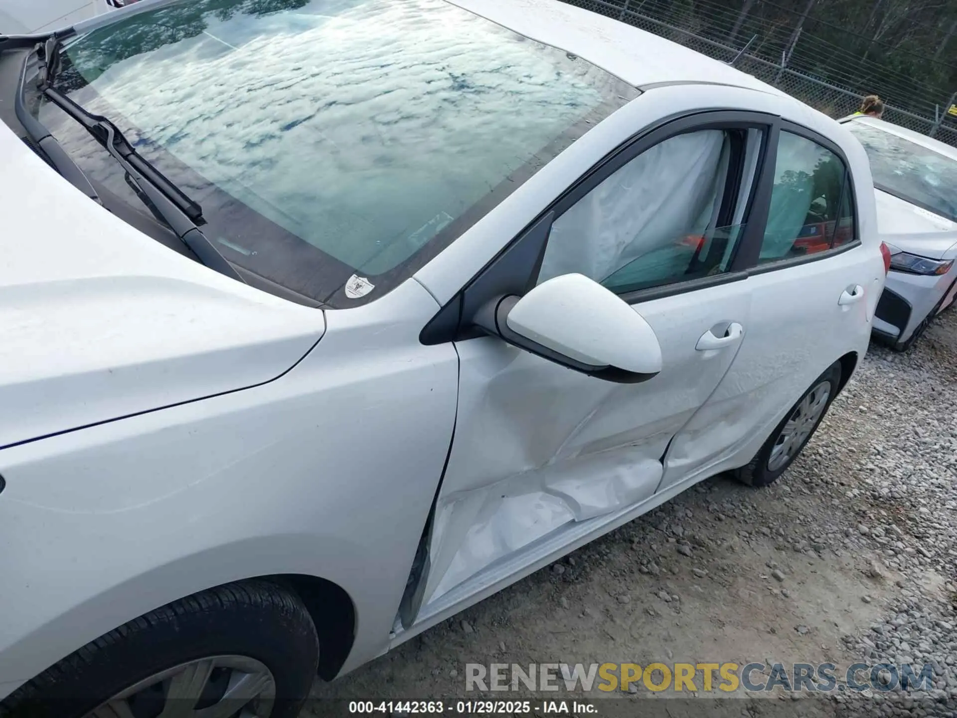 6 fotografías del automóvil dañado 3KPA25AD5NE457866 KIA RIO 5-DOOR 2022