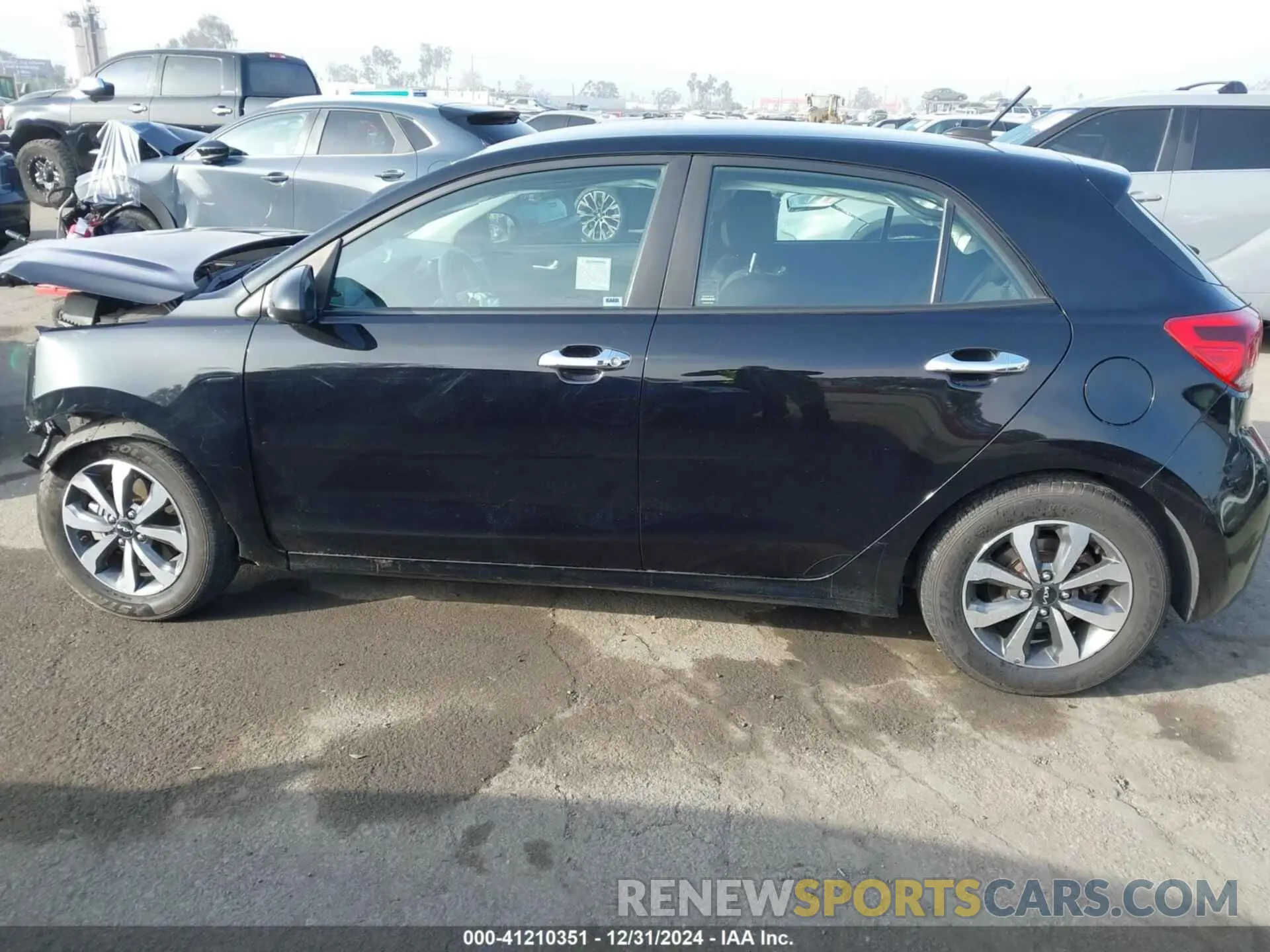 14 fotografías del automóvil dañado 3KPA25AD6NE443751 KIA RIO 5-DOOR 2022