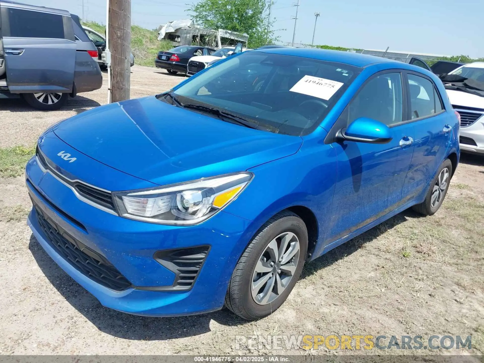 2 fotografías del automóvil dañado 3KPA25AD2PE622498 KIA RIO 5-DOOR 2023