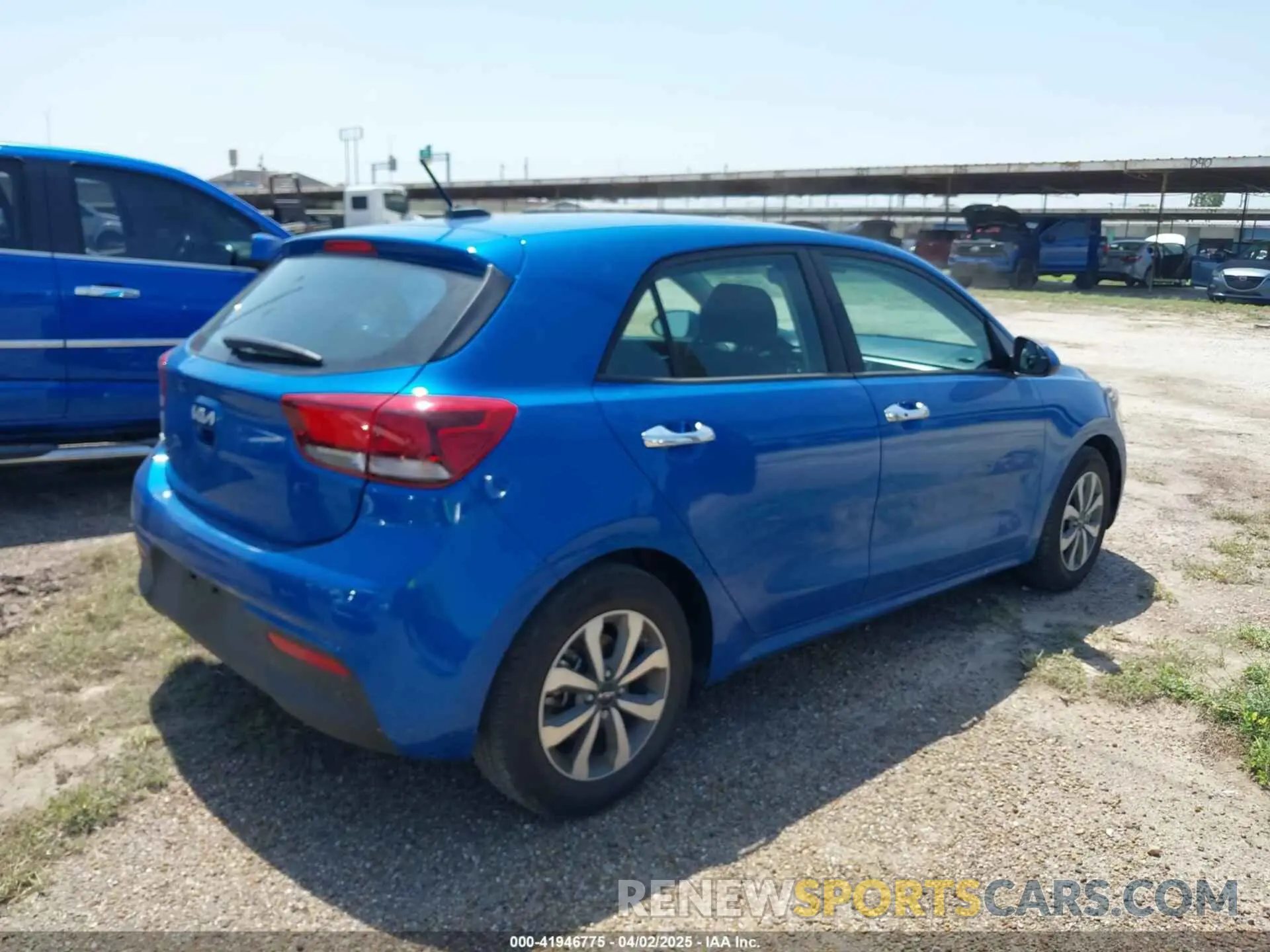 4 fotografías del automóvil dañado 3KPA25AD2PE622498 KIA RIO 5-DOOR 2023