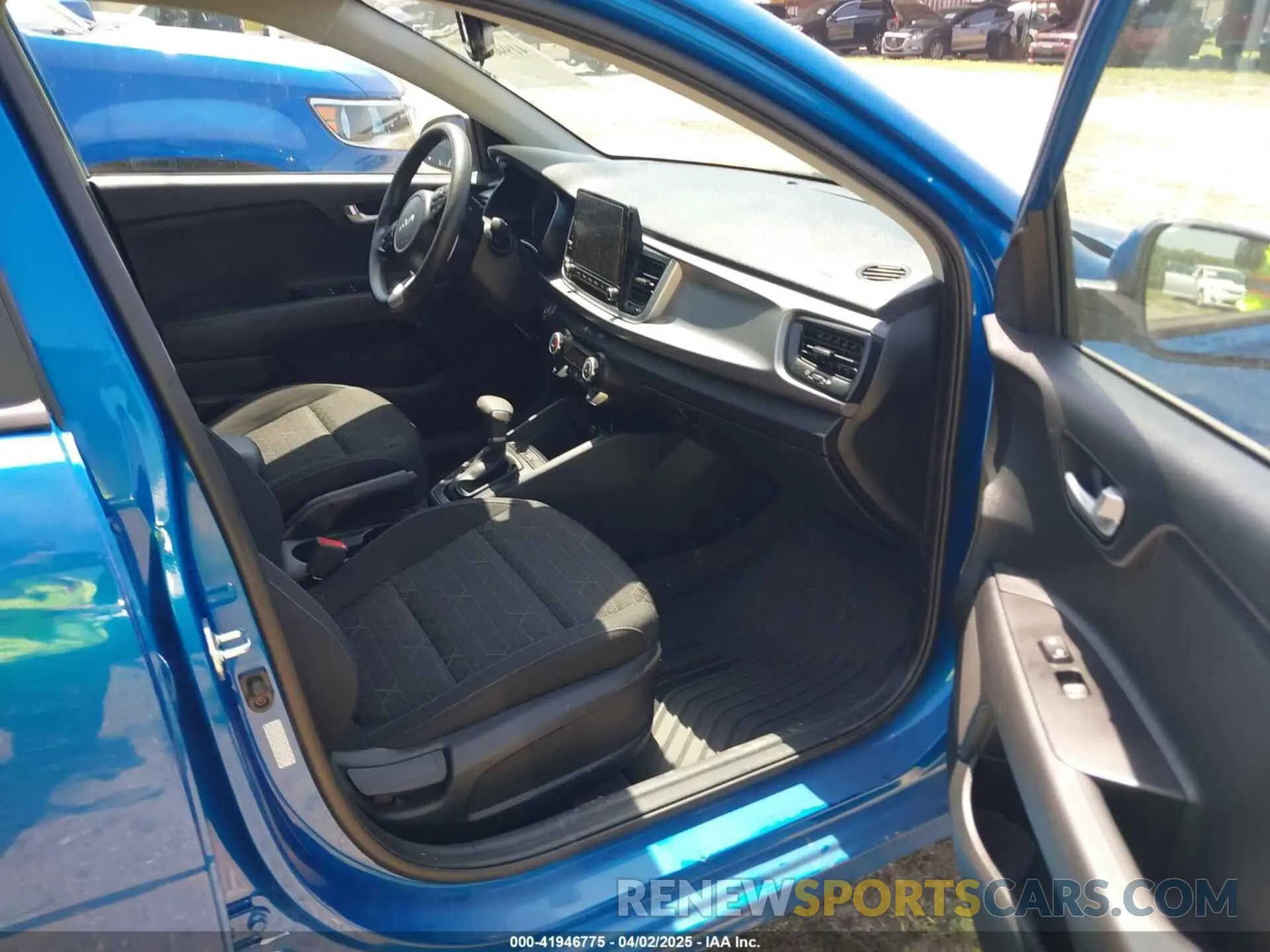 5 fotografías del automóvil dañado 3KPA25AD2PE622498 KIA RIO 5-DOOR 2023