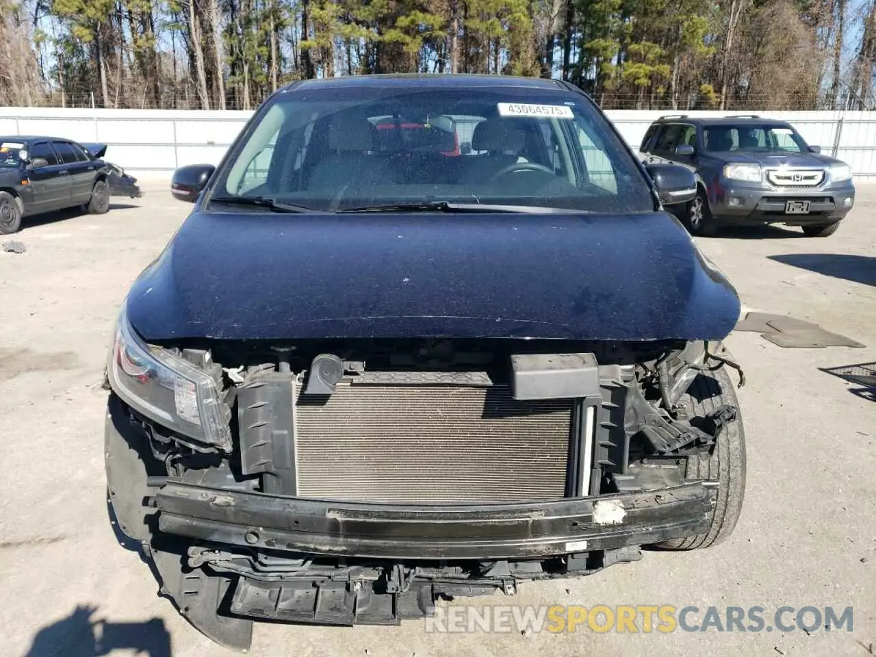 5 fotografías del automóvil dañado KNDMA5C13K6534755 KIA SEDONA 2019