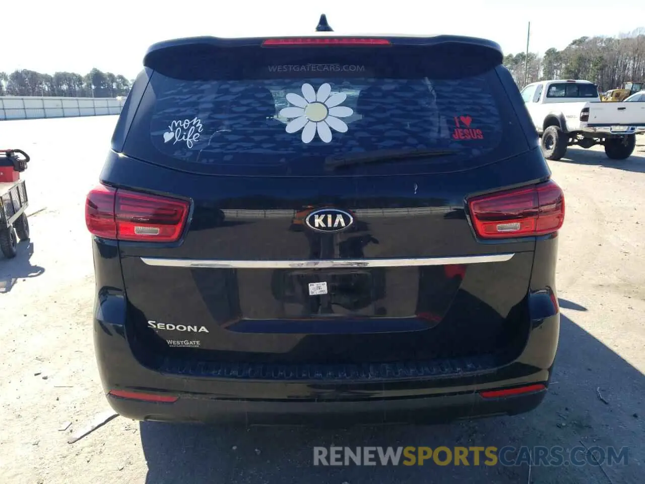 6 fotografías del automóvil dañado KNDMA5C13K6534755 KIA SEDONA 2019