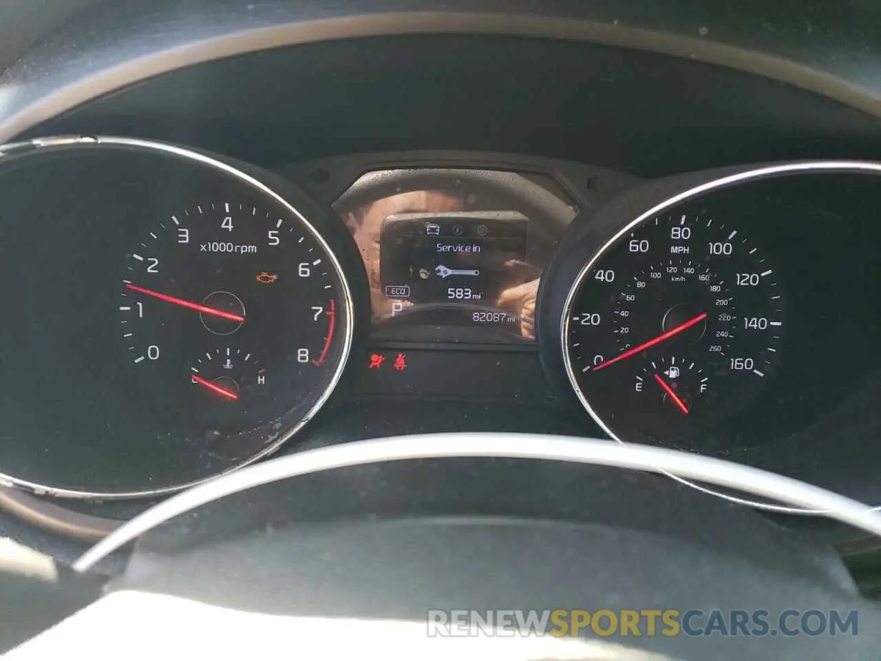 9 fotografías del automóvil dañado KNDMA5C13K6534755 KIA SEDONA 2019