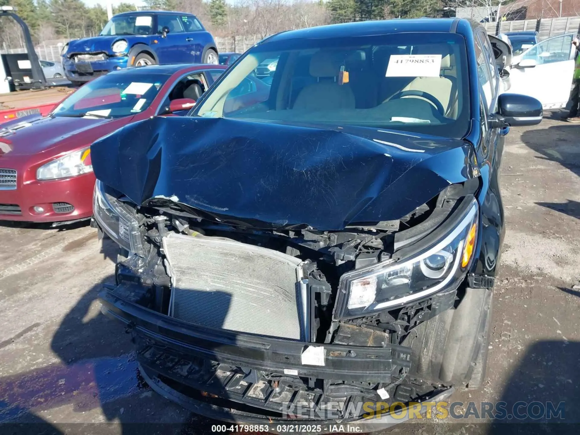 12 fotografías del automóvil dañado KNDMB5C10K6533494 KIA SEDONA 2019