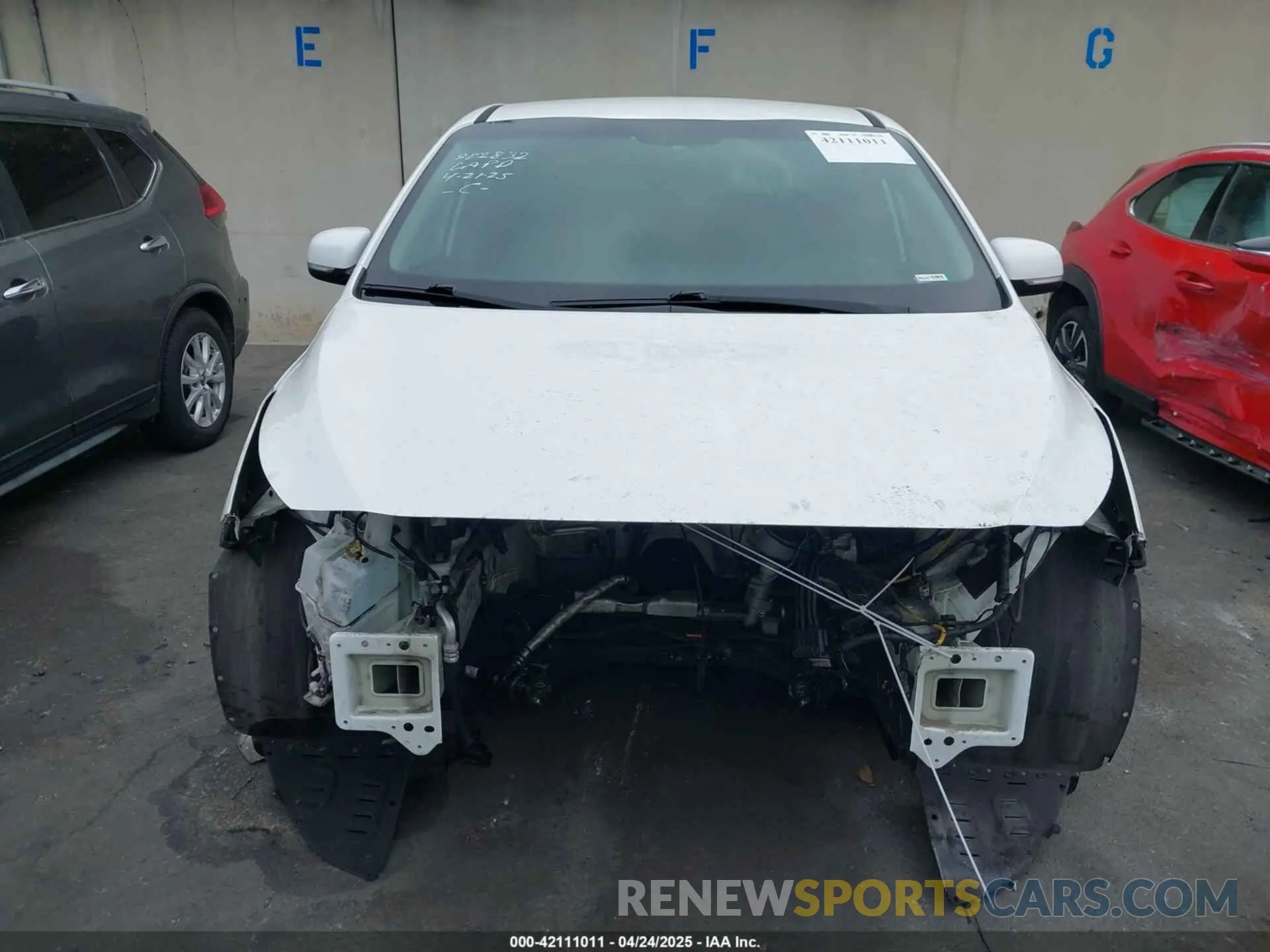 13 fotografías del automóvil dañado KNDMB5C10K6569511 KIA SEDONA 2019