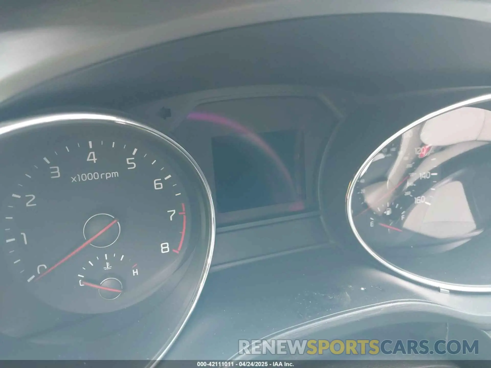 16 fotografías del automóvil dañado KNDMB5C10K6569511 KIA SEDONA 2019