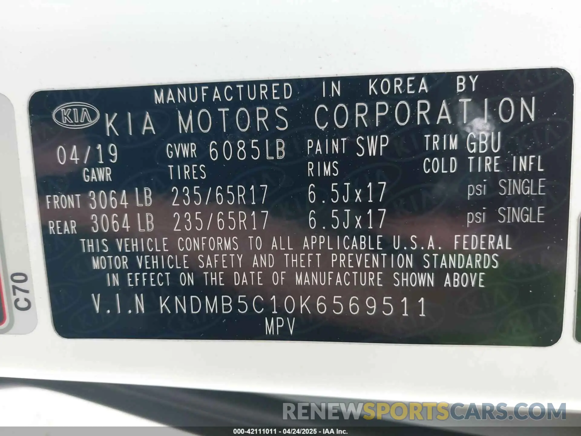 9 fotografías del automóvil dañado KNDMB5C10K6569511 KIA SEDONA 2019