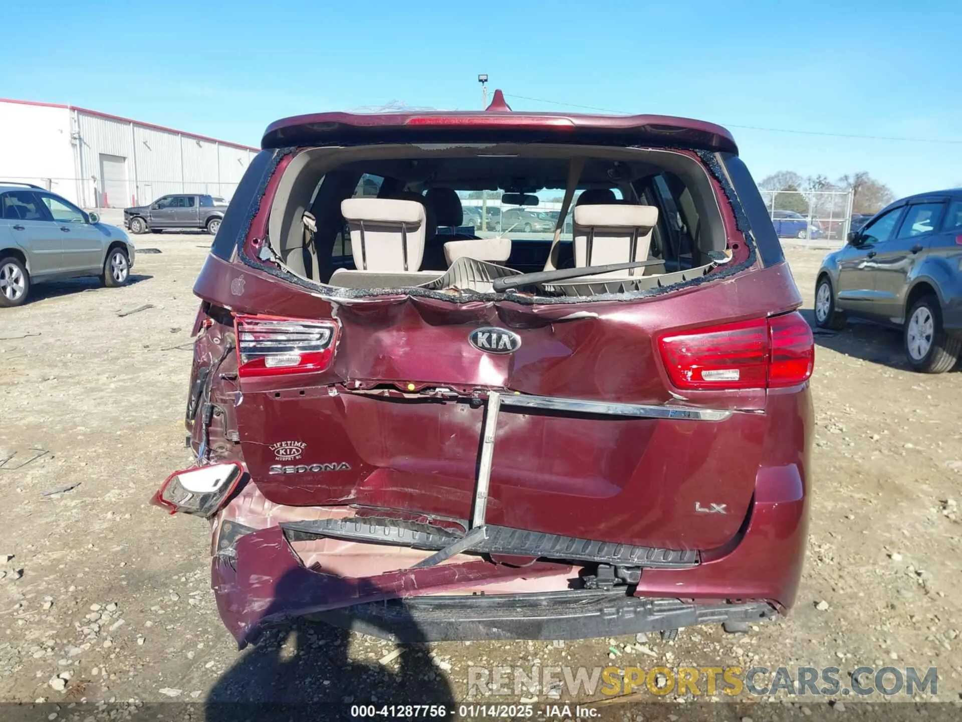 6 fotografías del automóvil dañado KNDMB5C13K6540035 KIA SEDONA 2019