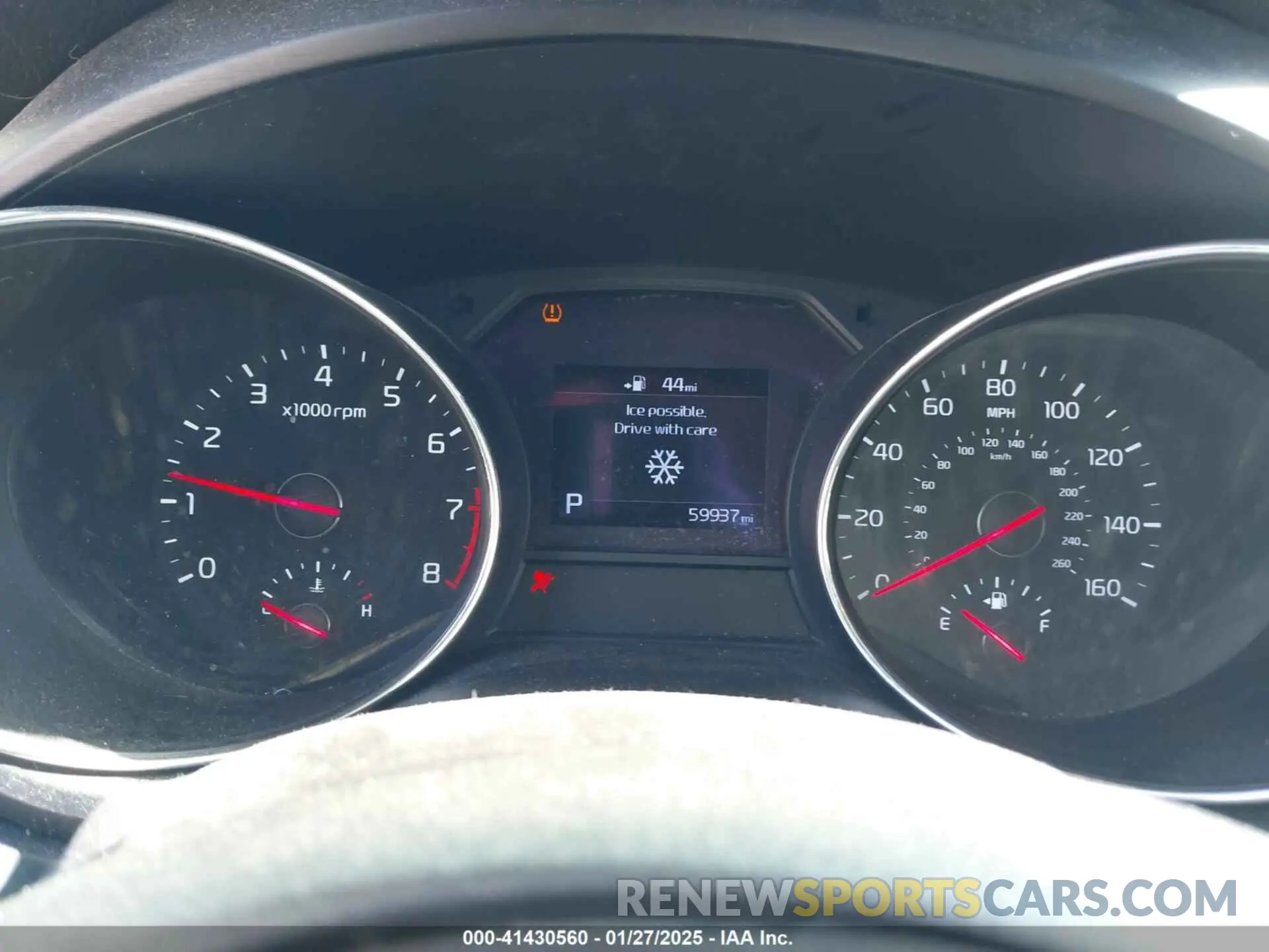 7 fotografías del automóvil dañado KNDMB5C13K6547535 KIA SEDONA 2019