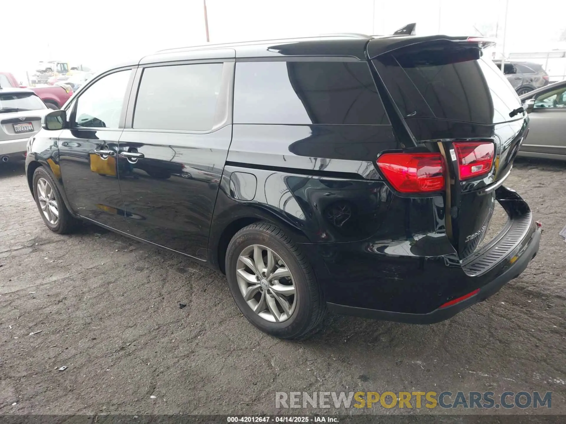 3 fotografías del automóvil dañado KNDMB5C15K6514939 KIA SEDONA 2019