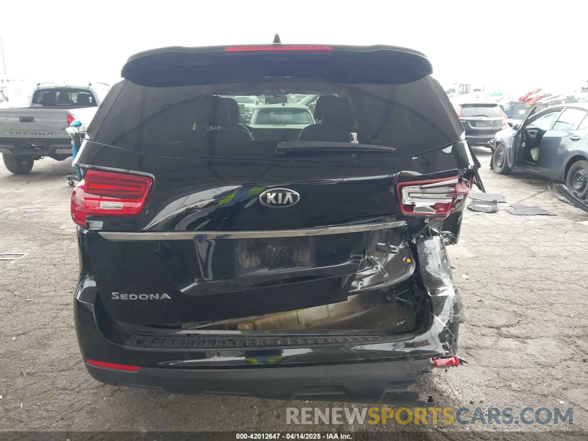 6 fotografías del automóvil dañado KNDMB5C15K6514939 KIA SEDONA 2019