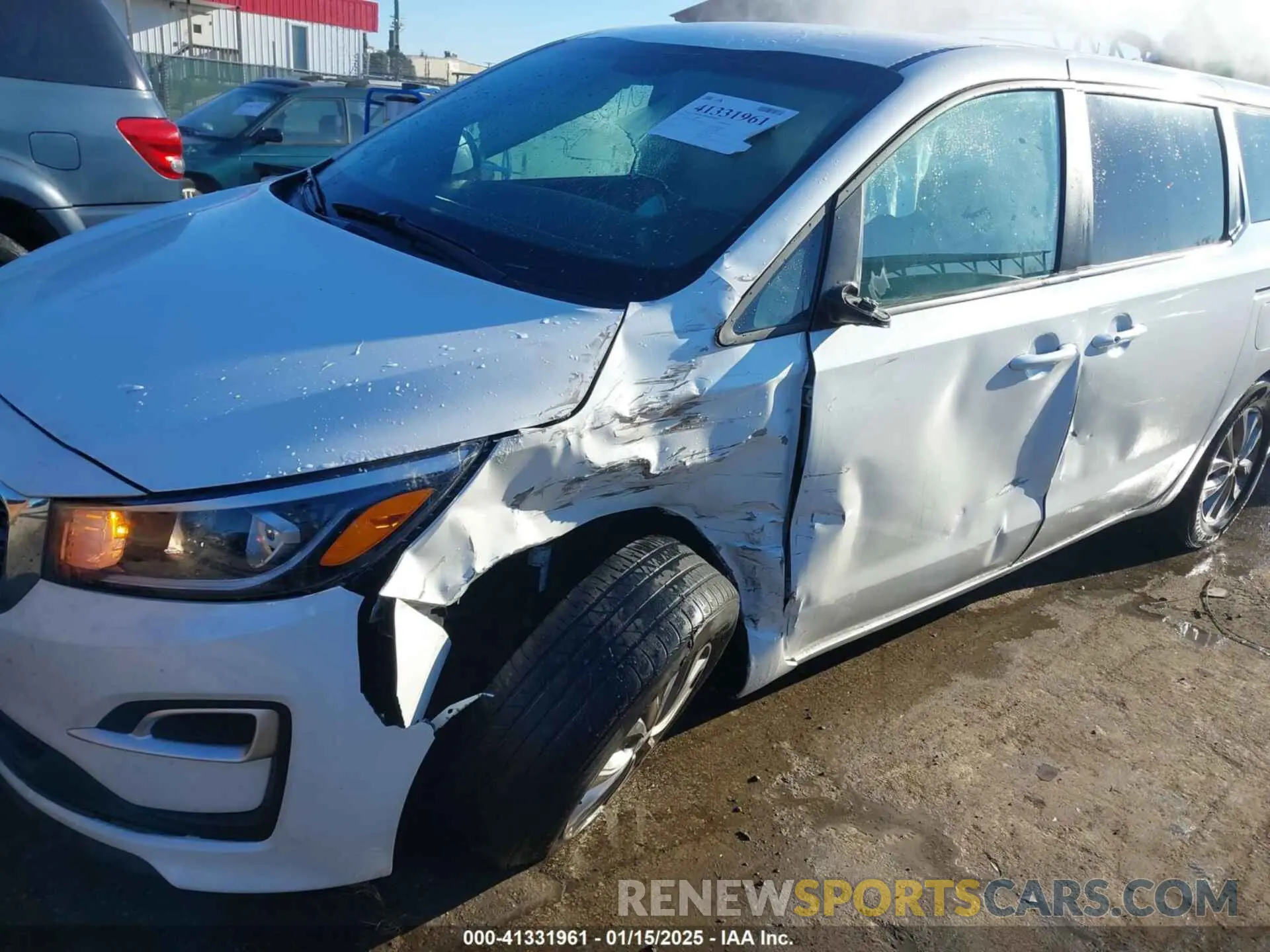 6 fotografías del automóvil dañado KNDMB5C18K6540726 KIA SEDONA 2019