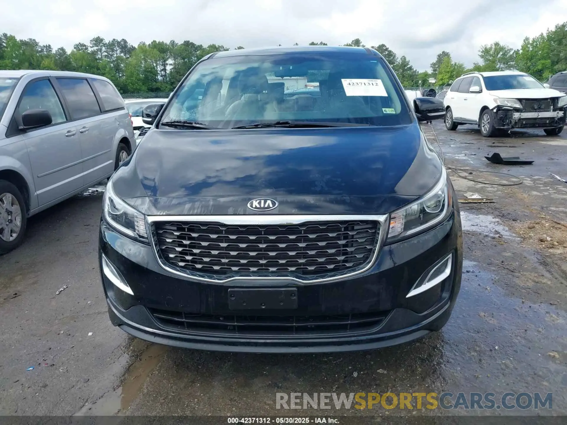 12 fotografías del automóvil dañado KNDMA5C11L6645158 KIA SEDONA 2020