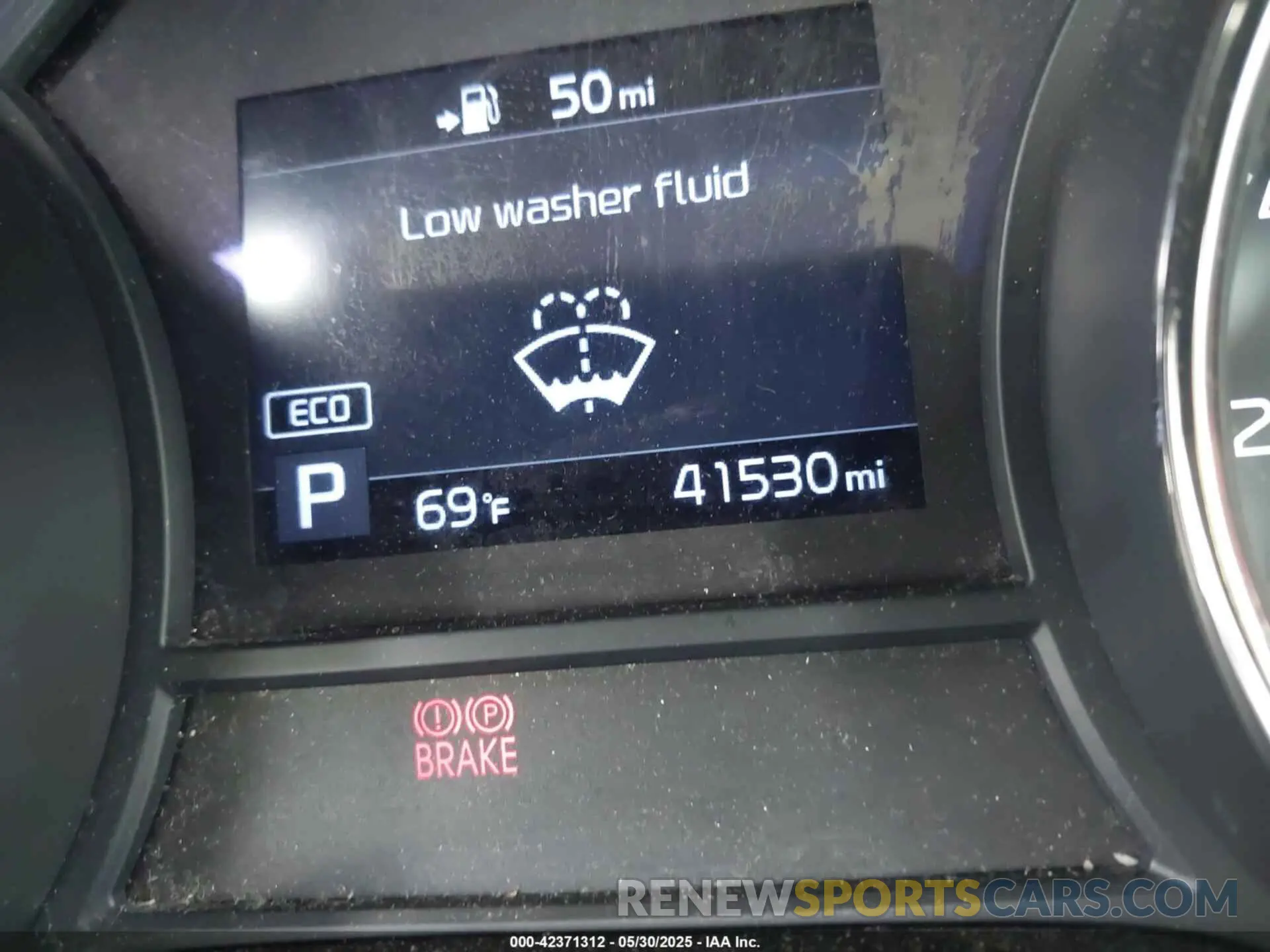 15 fotografías del automóvil dañado KNDMA5C11L6645158 KIA SEDONA 2020