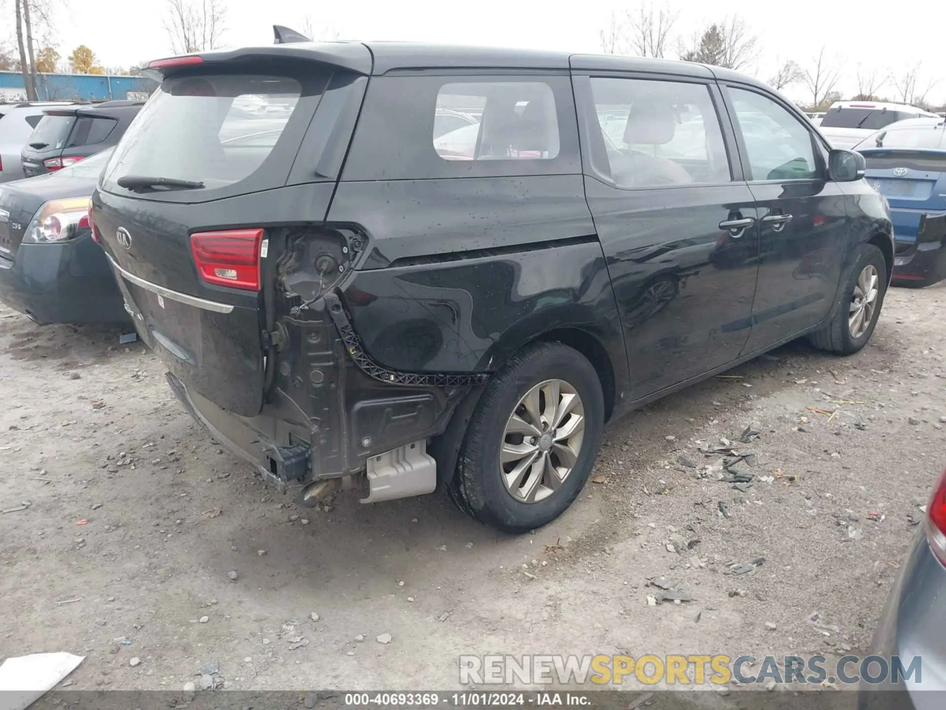 4 fotografías del automóvil dañado KNDMA5C13L6586582 KIA SEDONA 2020
