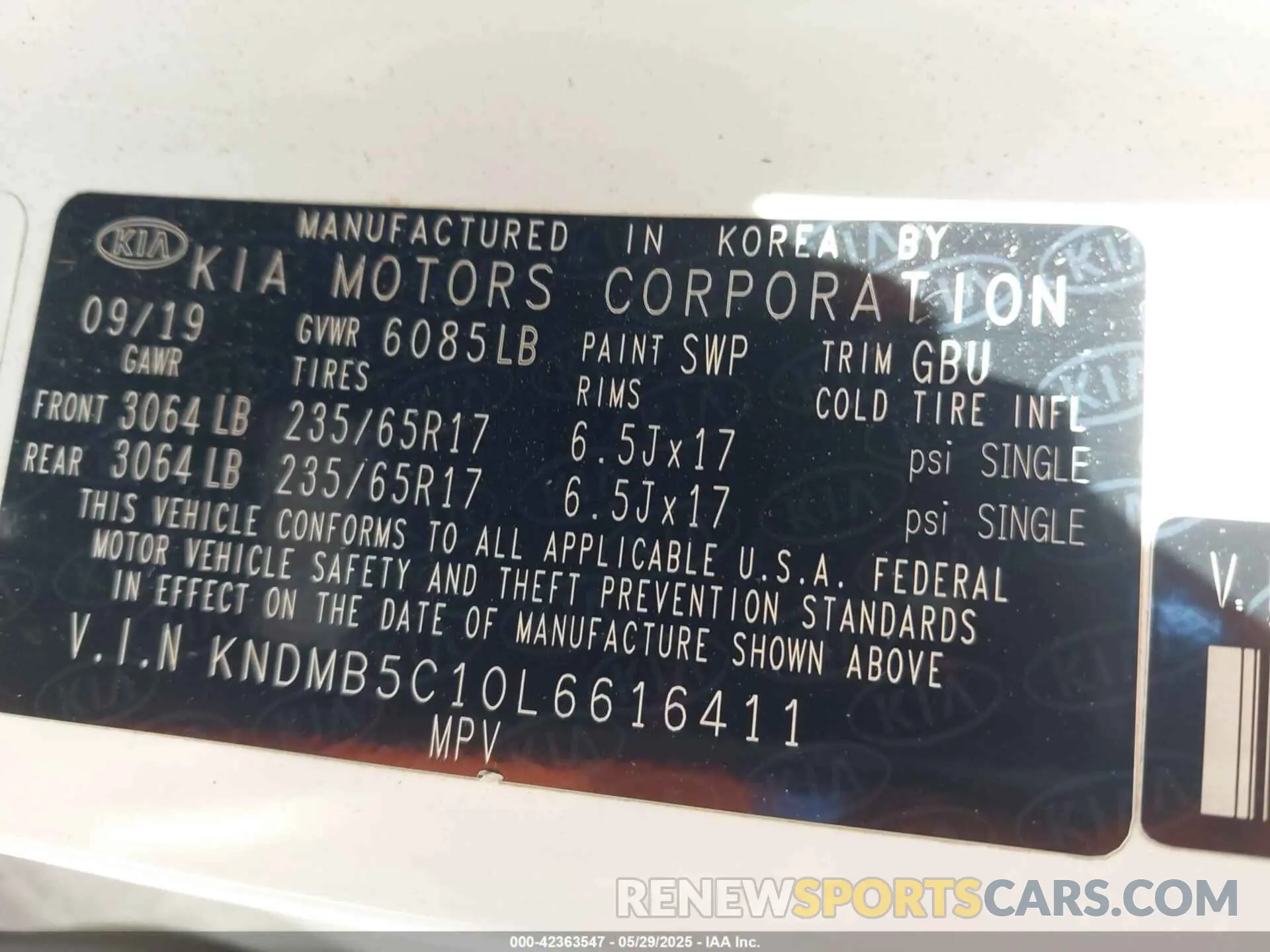 9 fotografías del automóvil dañado KNDMB5C10L6616411 KIA SEDONA 2020