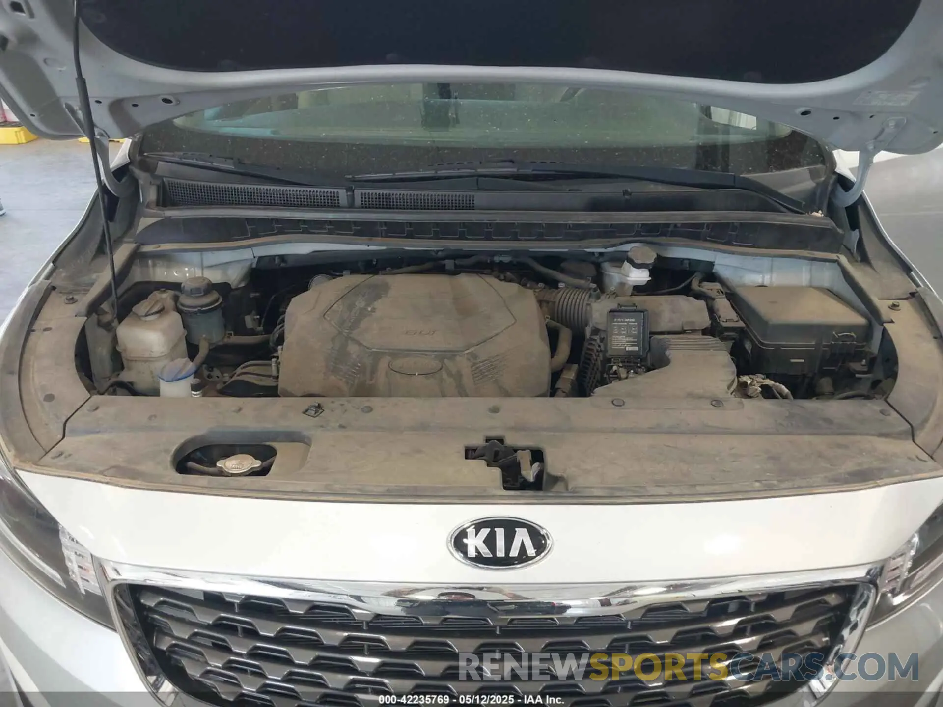 10 fotografías del automóvil dañado KNDMB5C15L6659478 KIA SEDONA 2020