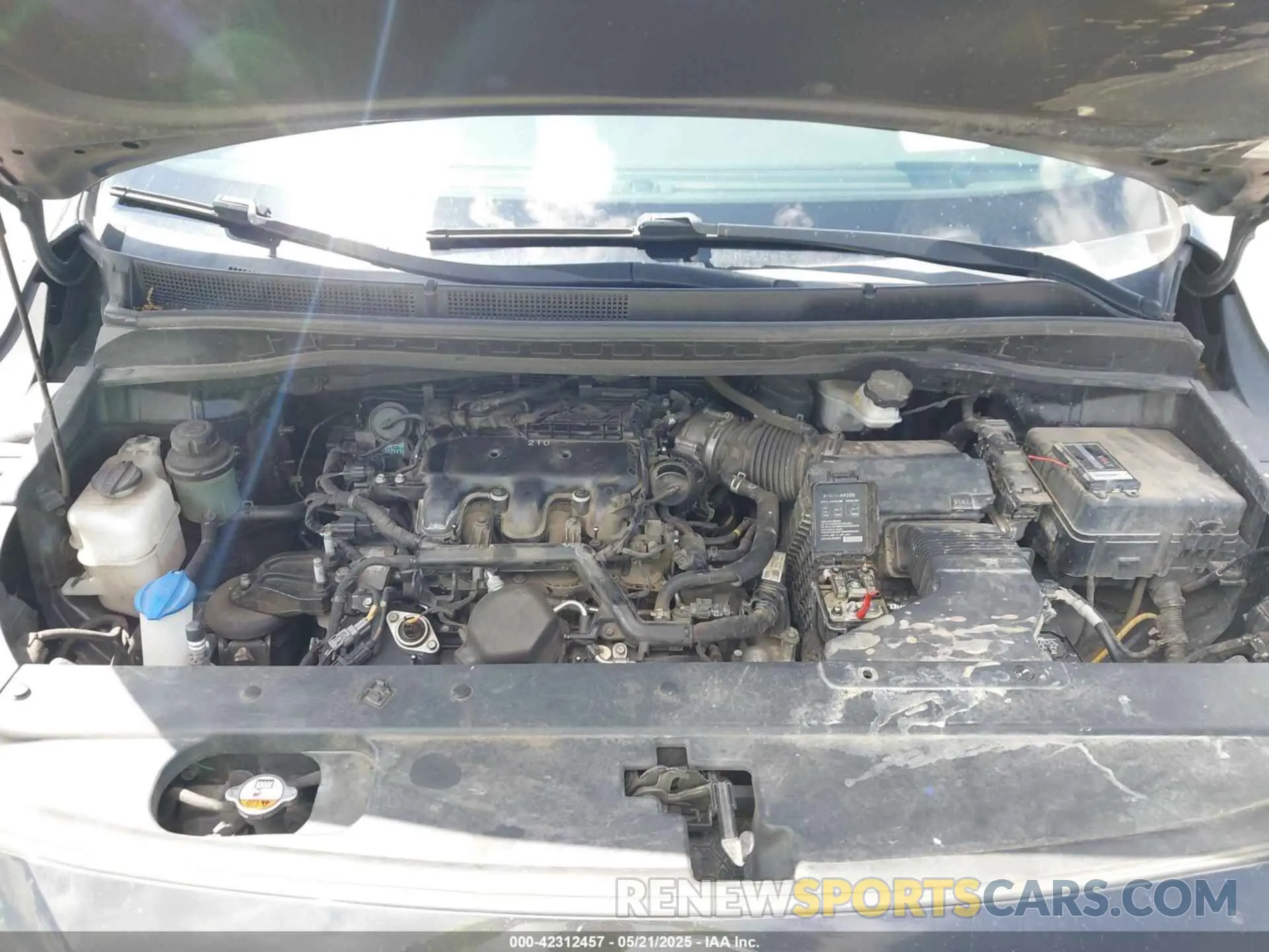 10 fotografías del automóvil dañado KNDMB5C19L6657829 KIA SEDONA 2020