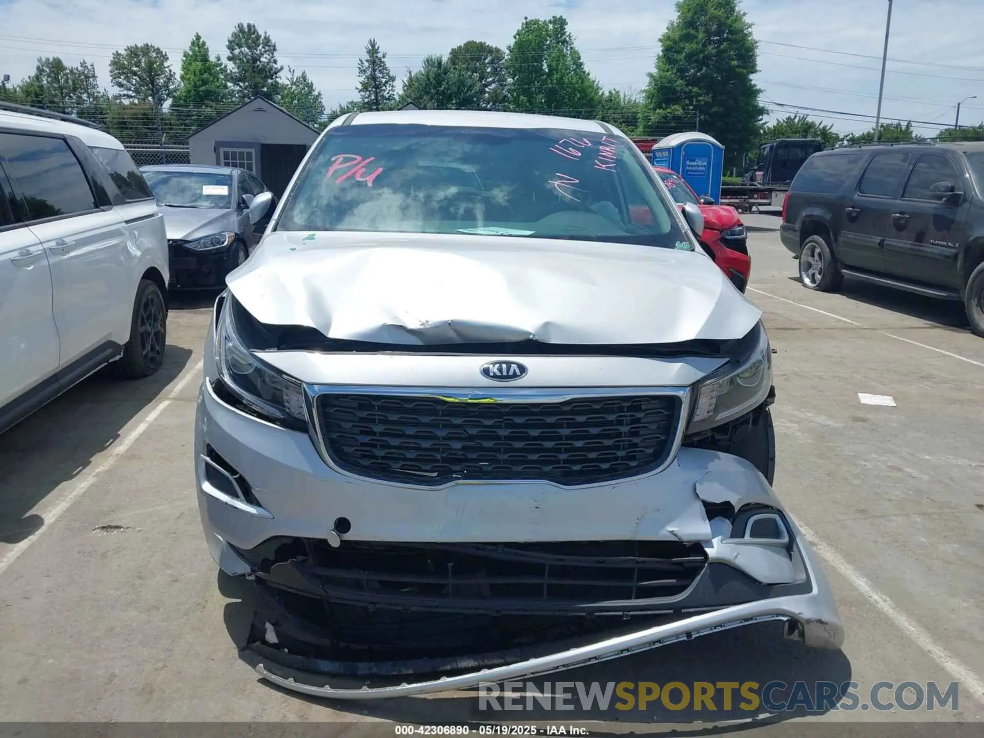 12 fotografías del automóvil dañado KNDMB5C11M6671676 KIA SEDONA 2021
