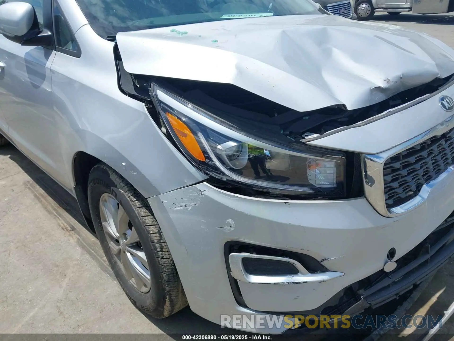 17 fotografías del automóvil dañado KNDMB5C11M6671676 KIA SEDONA 2021