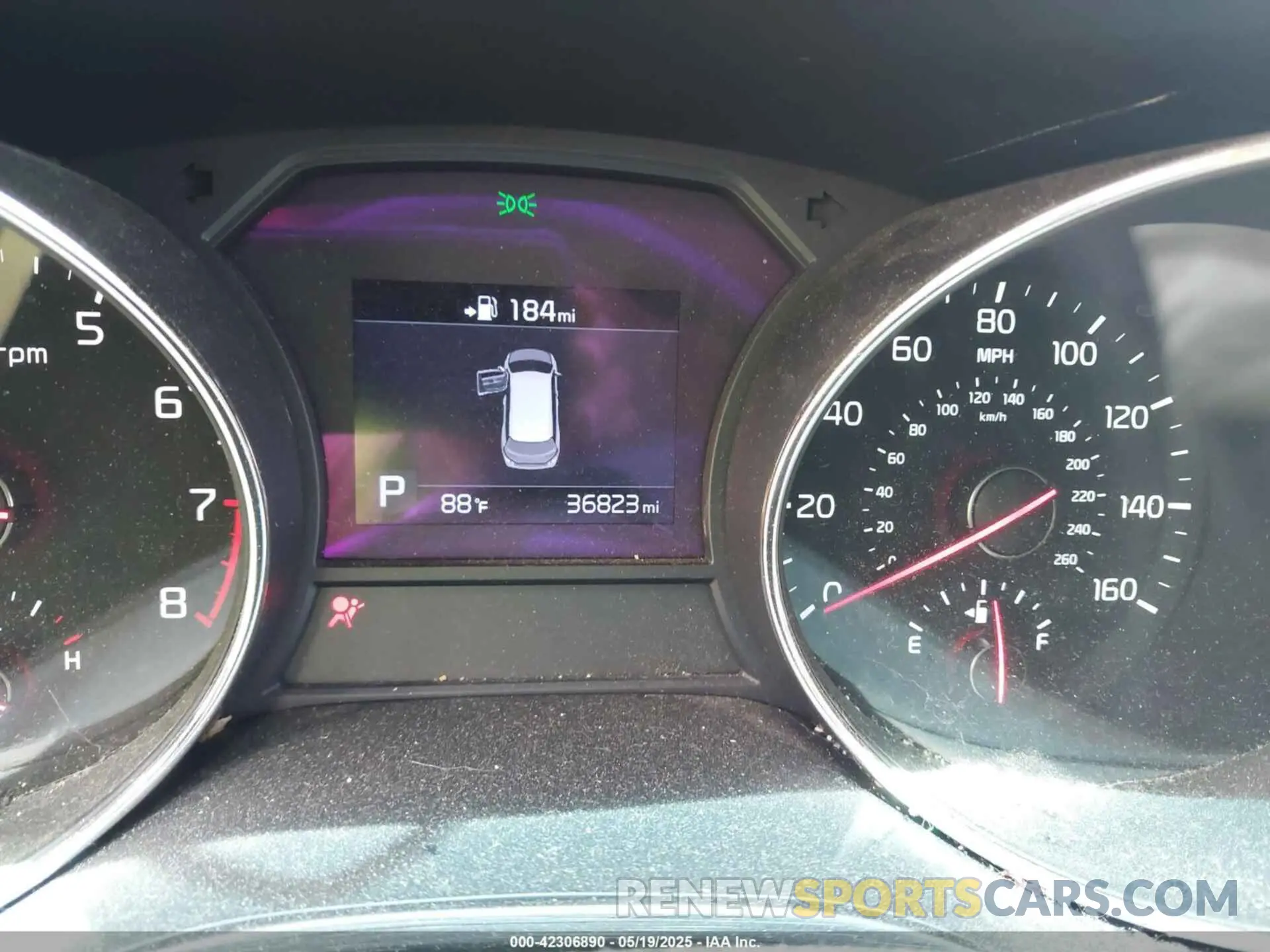 7 fotografías del automóvil dañado KNDMB5C11M6671676 KIA SEDONA 2021