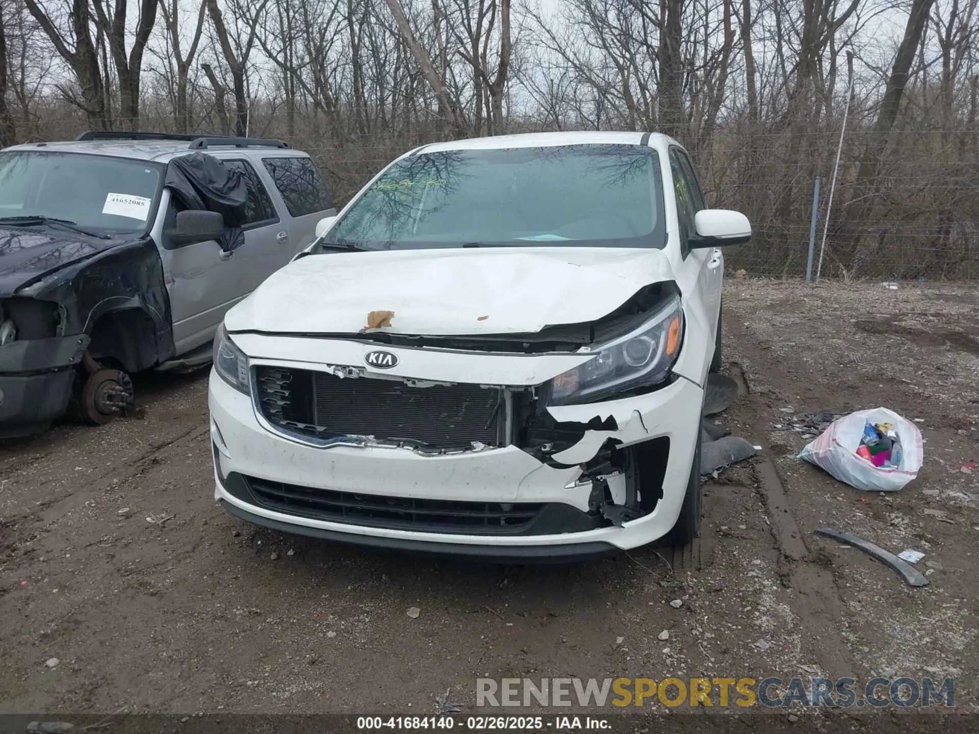 12 fotografías del automóvil dañado KNDMB5C19M6662112 KIA SEDONA 2021