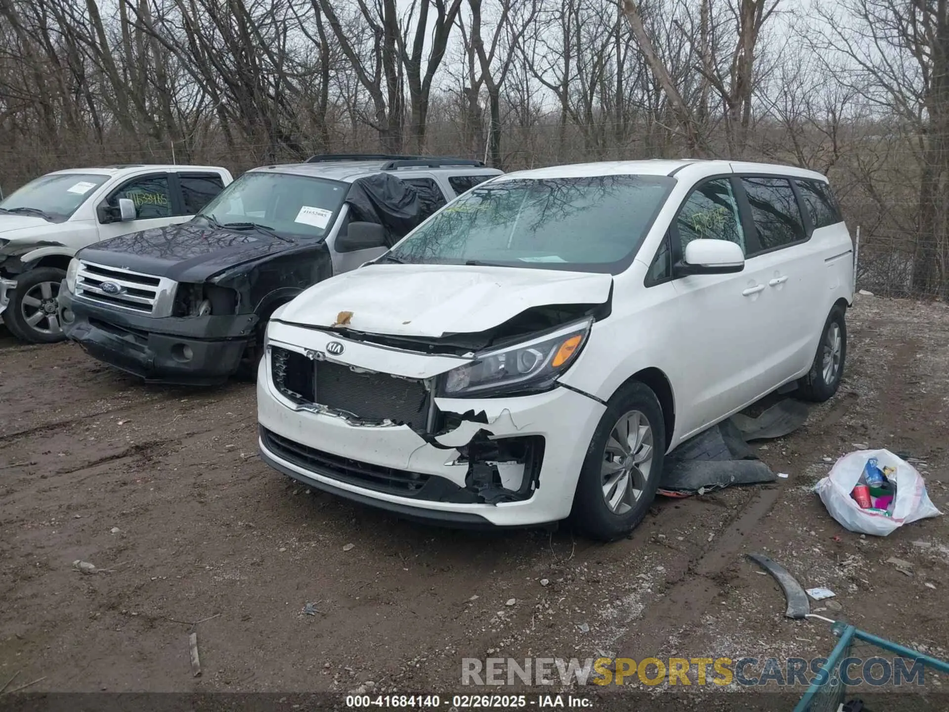 2 fotografías del automóvil dañado KNDMB5C19M6662112 KIA SEDONA 2021