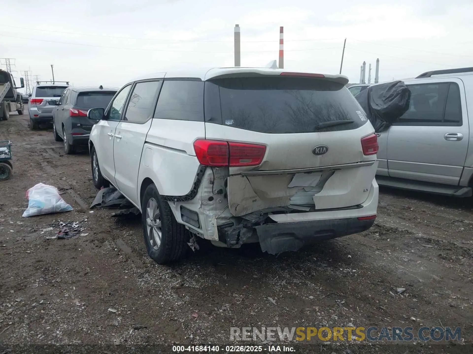 3 fotografías del automóvil dañado KNDMB5C19M6662112 KIA SEDONA 2021