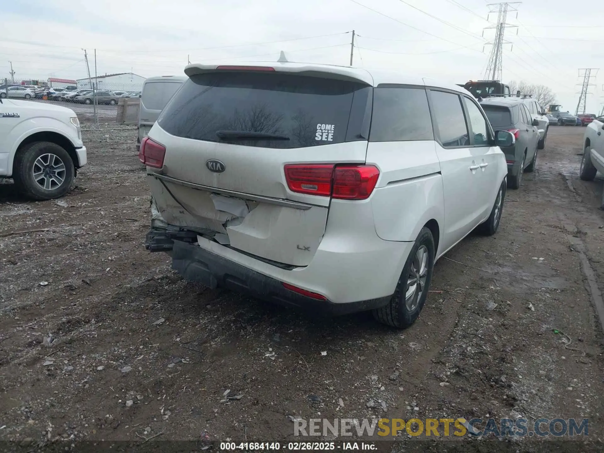 4 fotografías del automóvil dañado KNDMB5C19M6662112 KIA SEDONA 2021