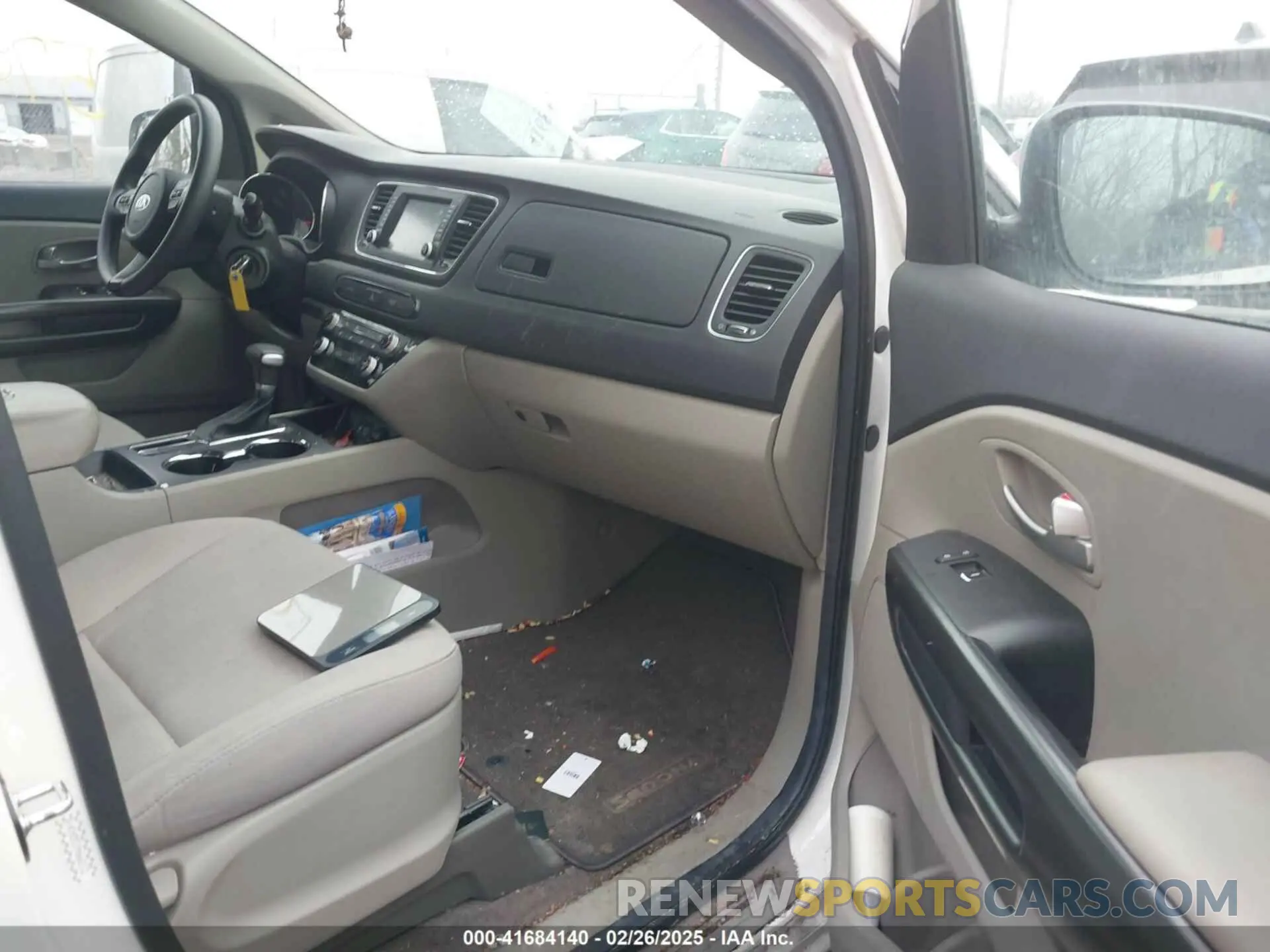 5 fotografías del automóvil dañado KNDMB5C19M6662112 KIA SEDONA 2021