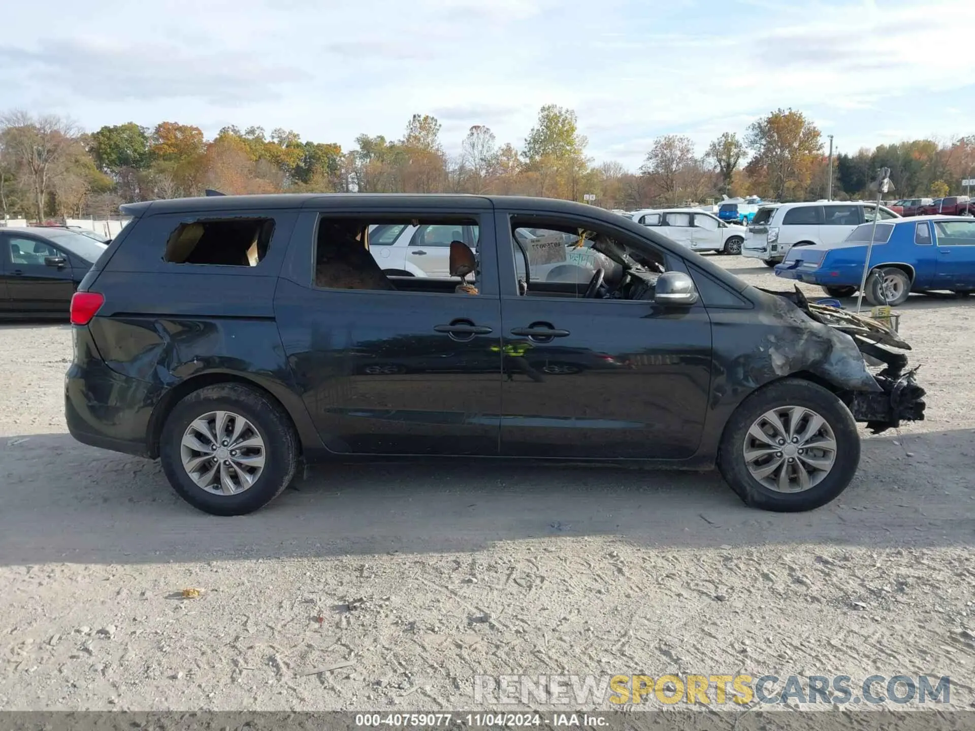 12 fotografías del automóvil dañado KNDMB5C1XM6673667 KIA SEDONA 2021