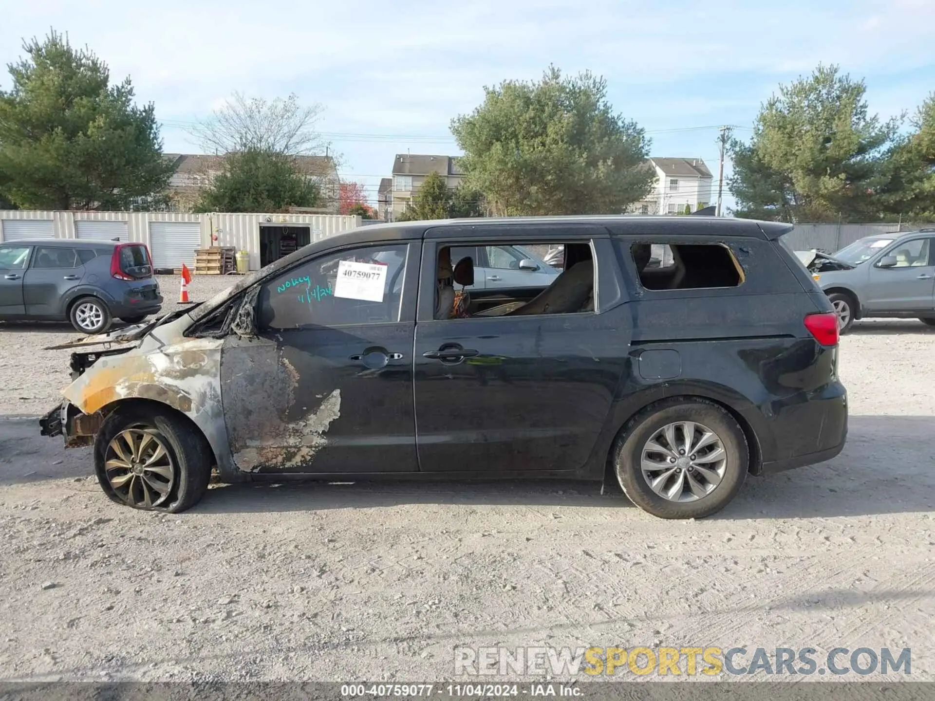 13 fotografías del automóvil dañado KNDMB5C1XM6673667 KIA SEDONA 2021