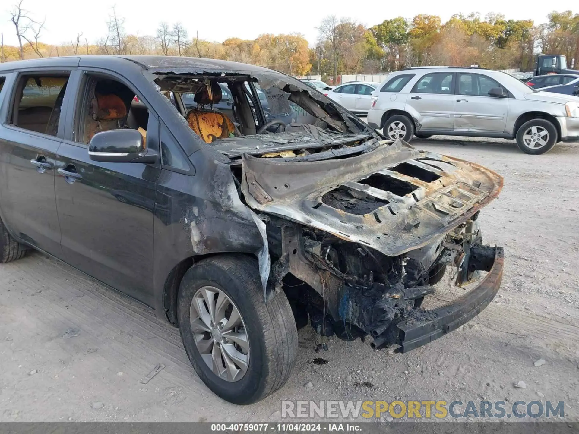 16 fotografías del automóvil dañado KNDMB5C1XM6673667 KIA SEDONA 2021