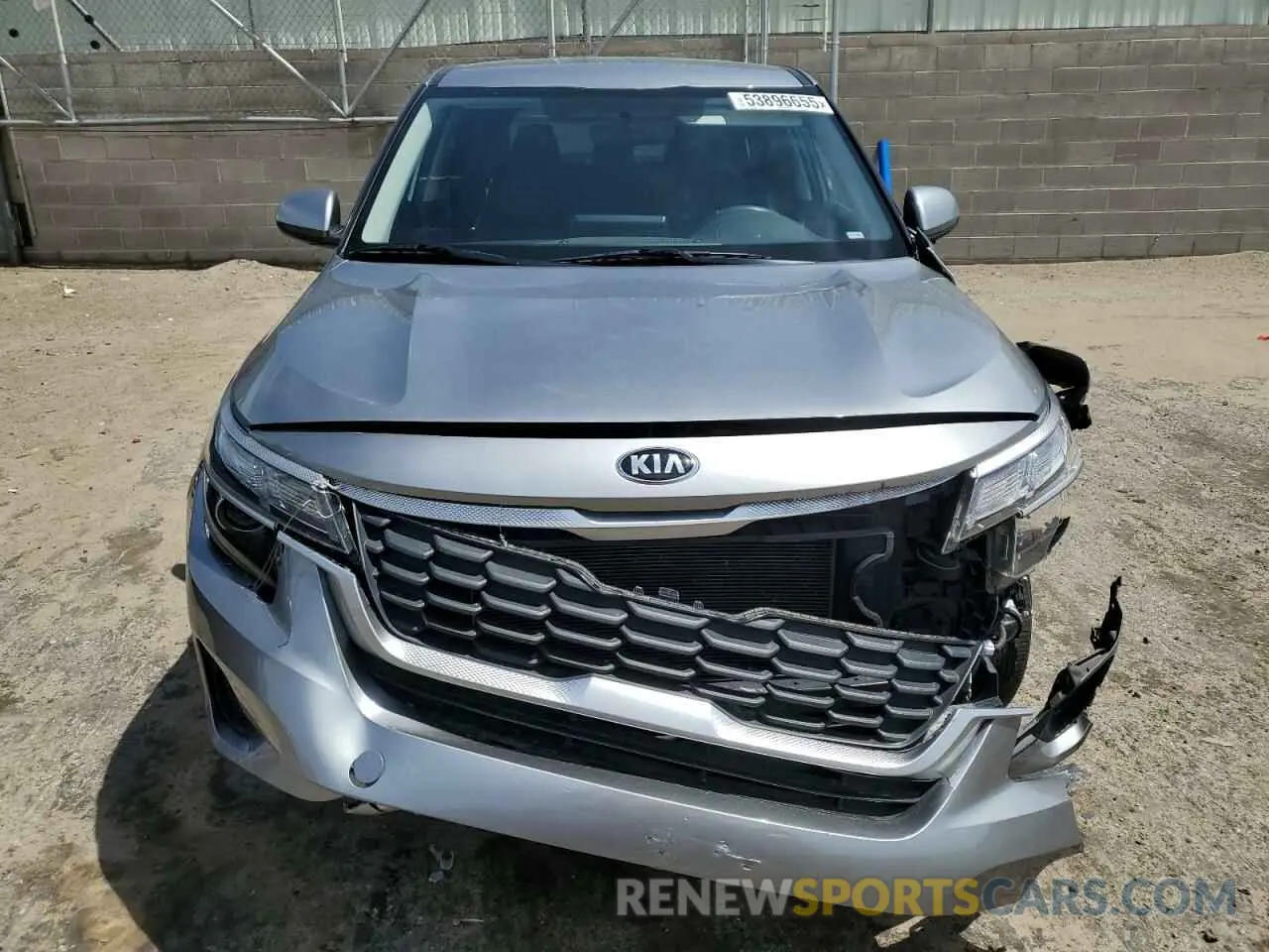 5 fotografías del automóvil dañado KNDEPCAA0M7137334 KIA SELTOS 2021