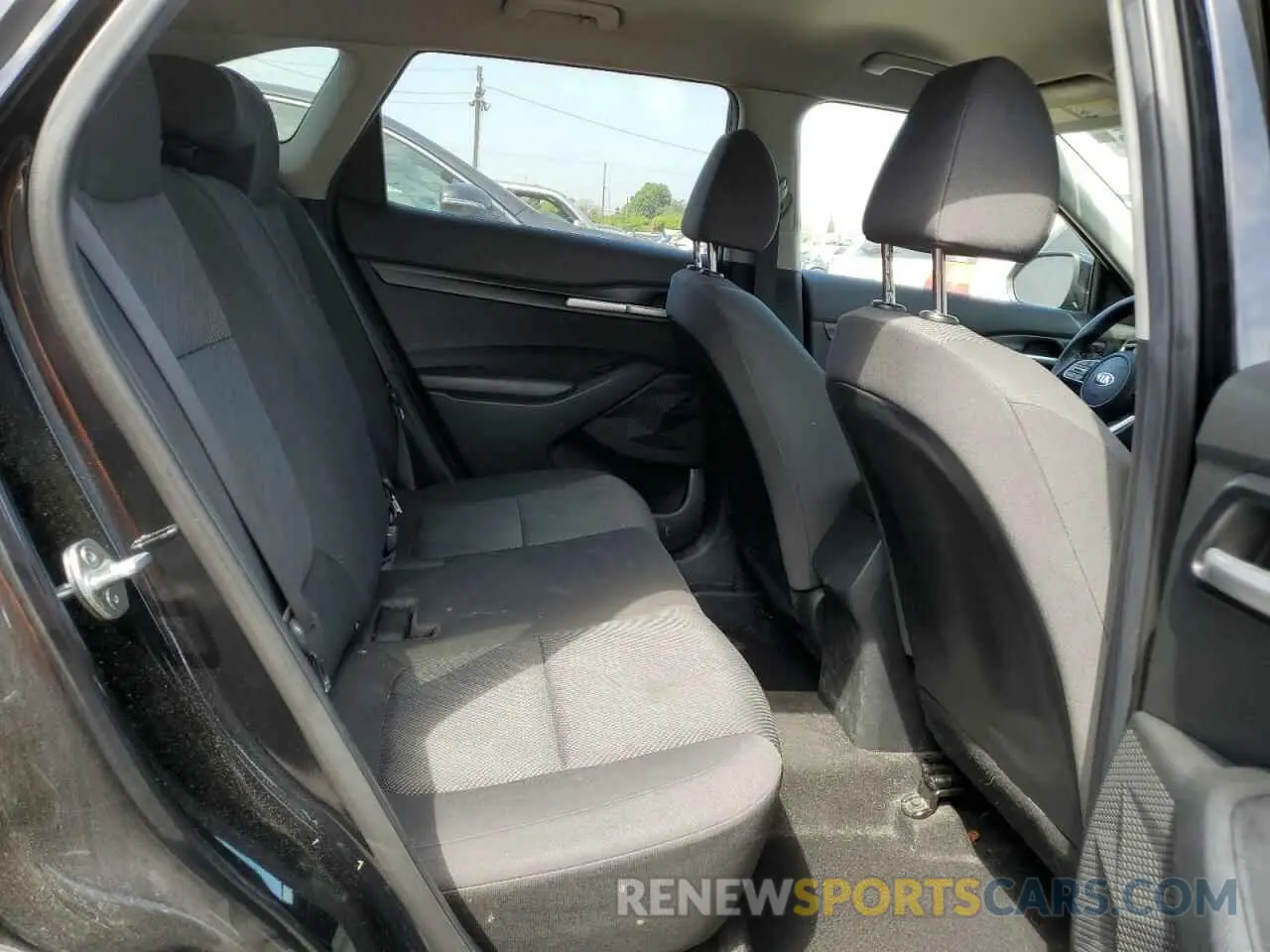 11 fotografías del automóvil dañado KNDEPCAA0M7141559 KIA SELTOS 2021