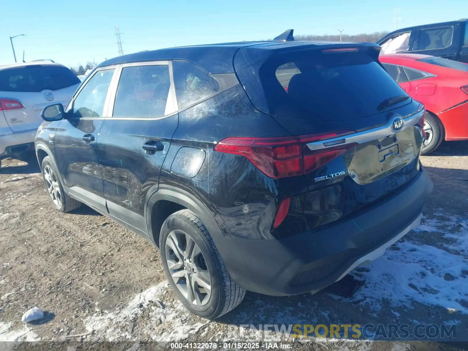 3 fotografías del automóvil dañado KNDEPCAA1M7229729 KIA SELTOS 2021
