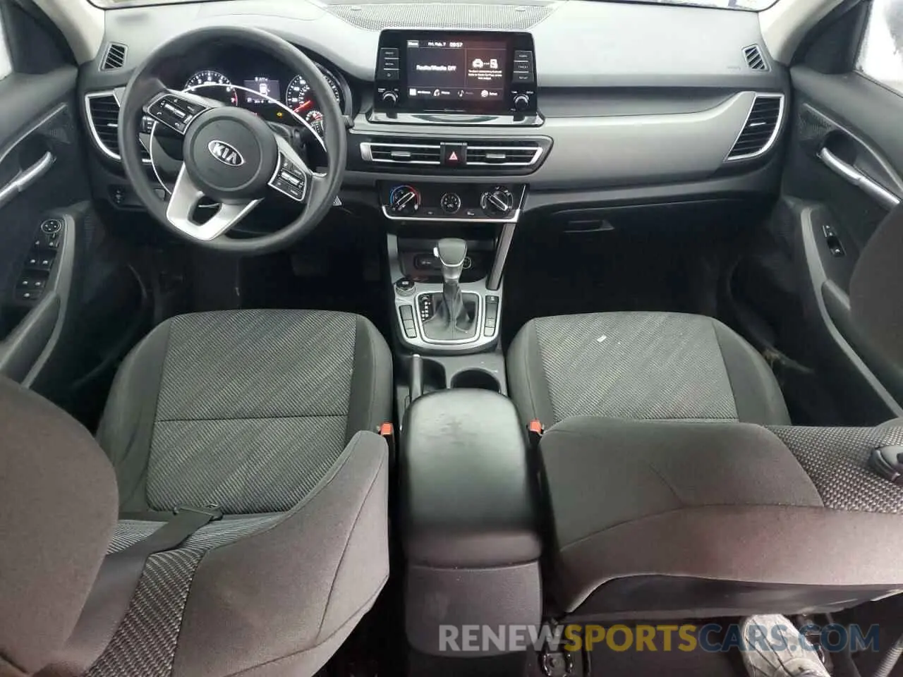 8 fotografías del automóvil dañado KNDEPCAA6M7093551 KIA SELTOS 2021