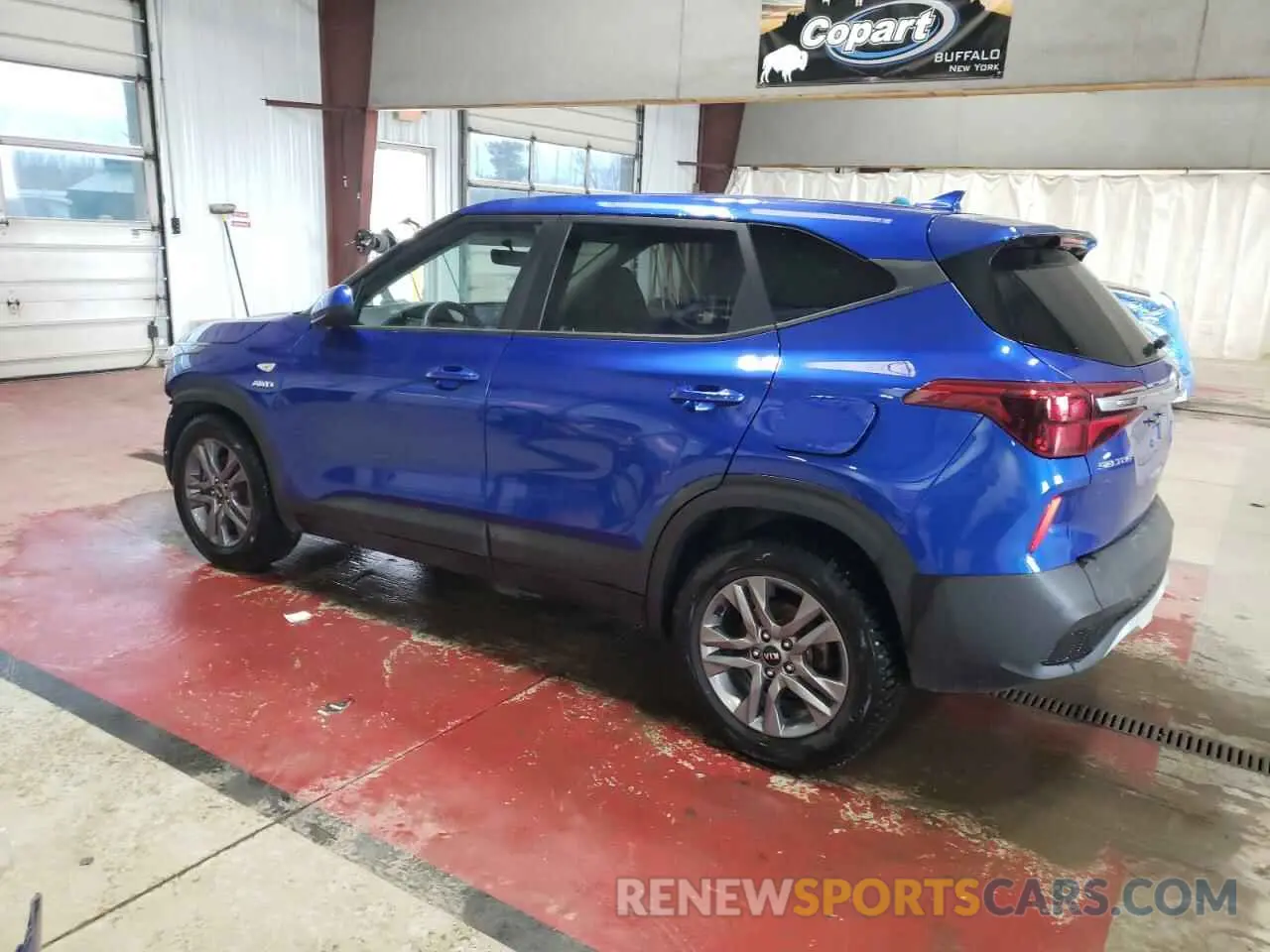 2 fotografías del automóvil dañado KNDEPCAA6M7121185 KIA SELTOS 2021